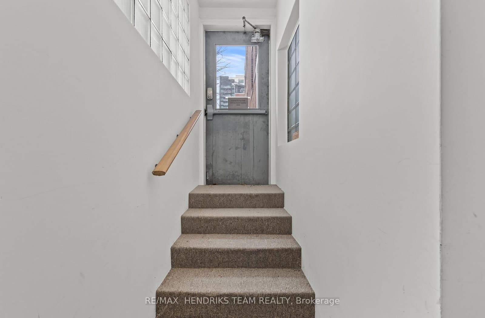 145 KING Street, Unit Lower Level - Image 4