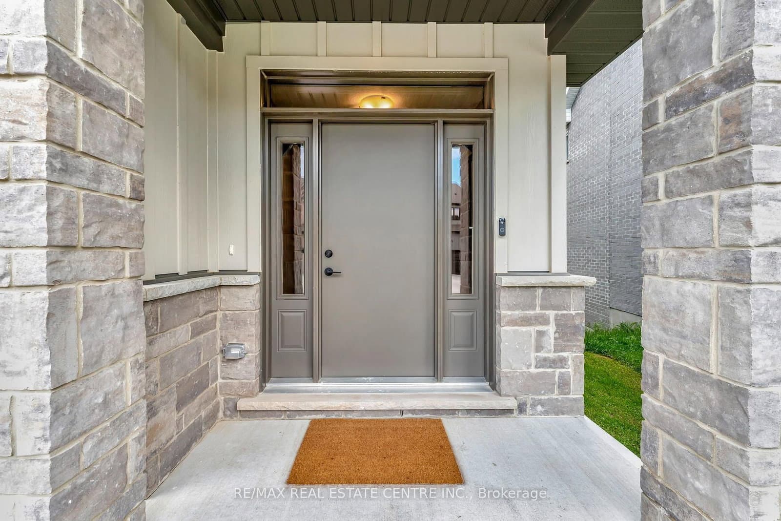 32 Faith Street, Unit 6 - Image 2