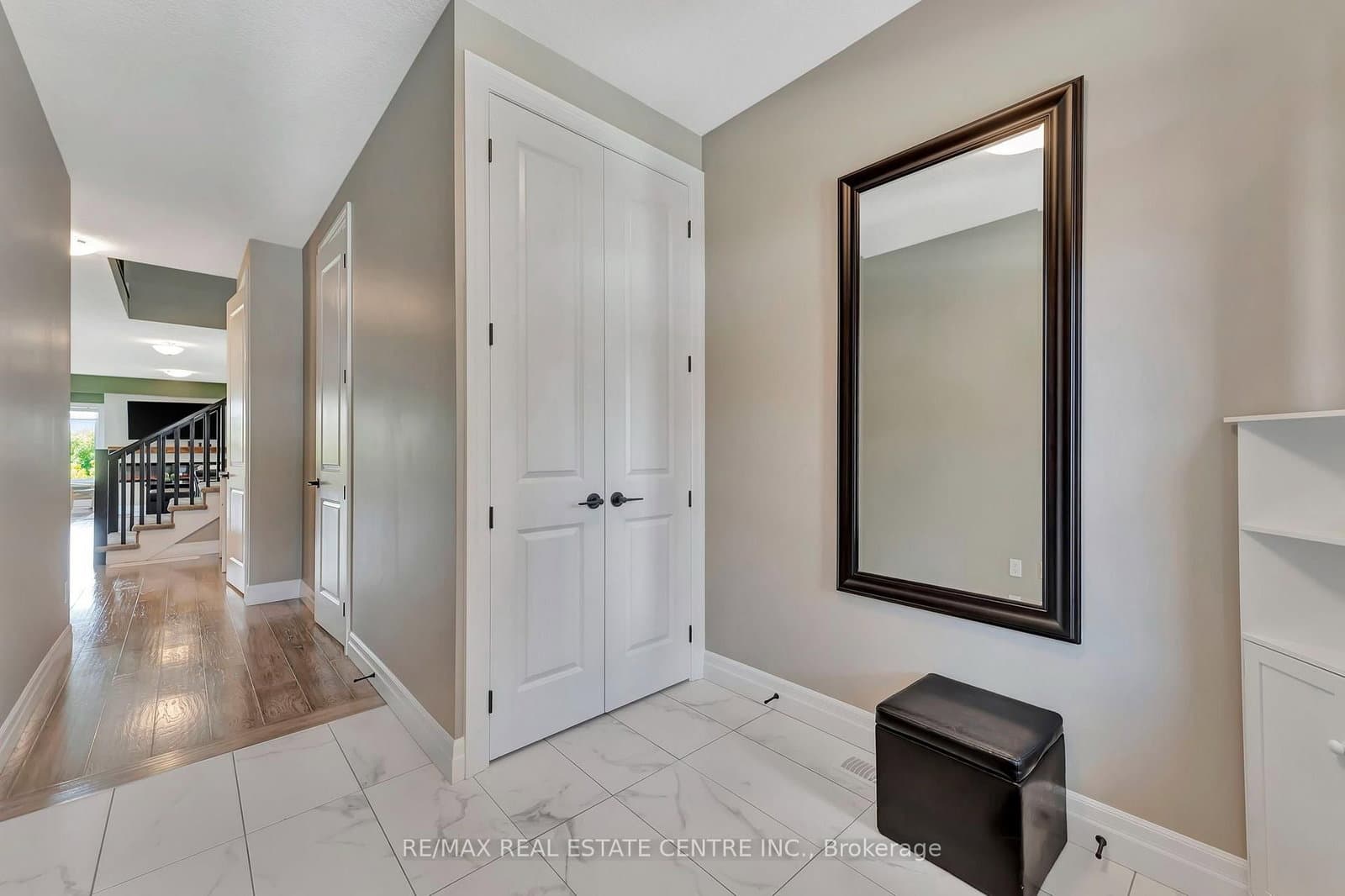 32 Faith Street, Unit 6 - Image 3