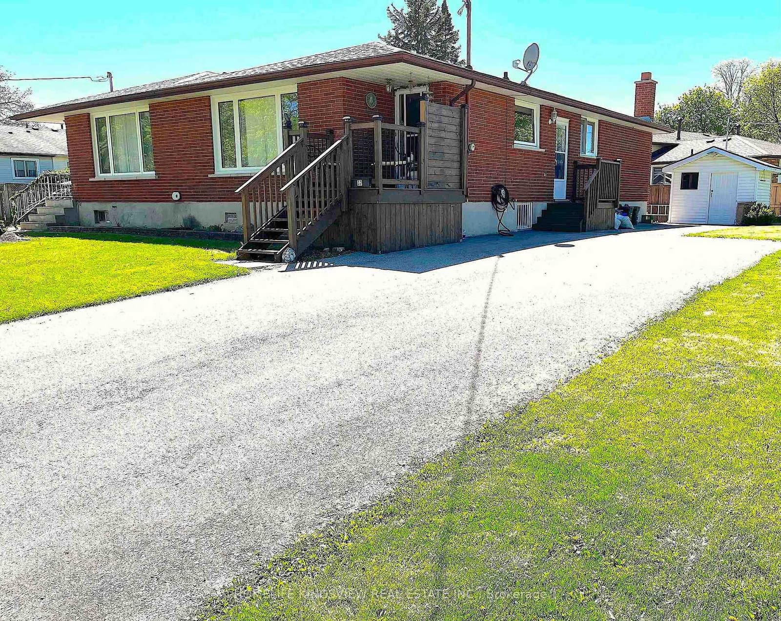 37 Allan Drive - Image 1