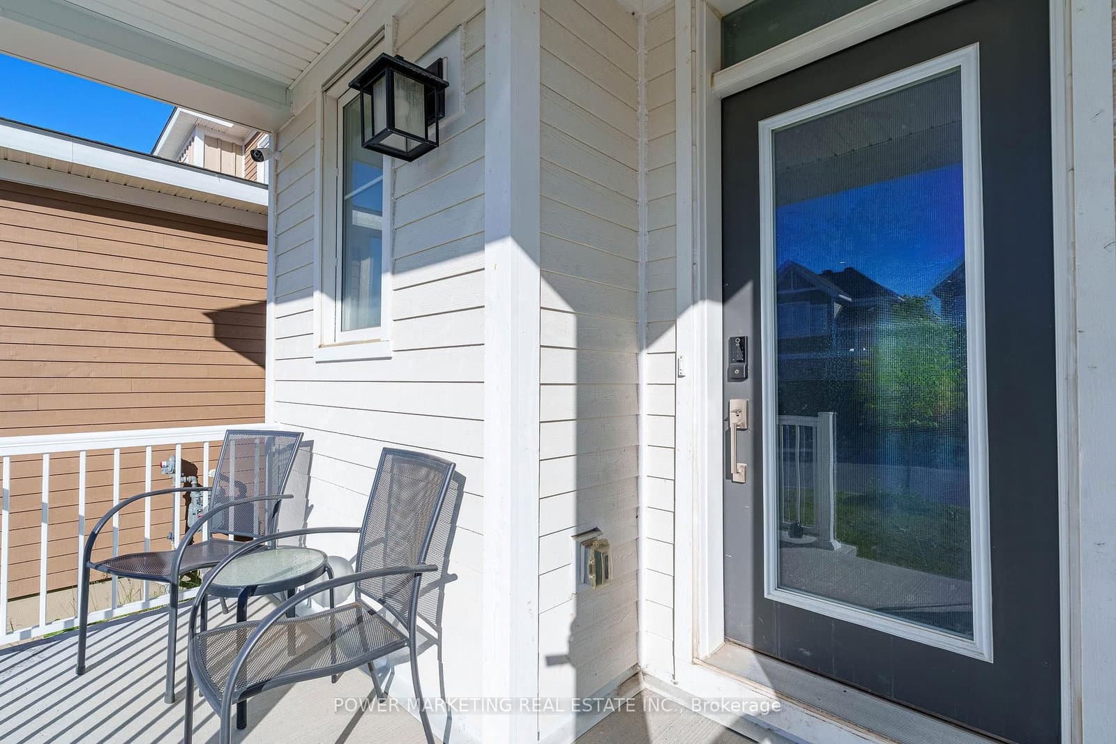 129 Hackamore Crescent - Image 2
