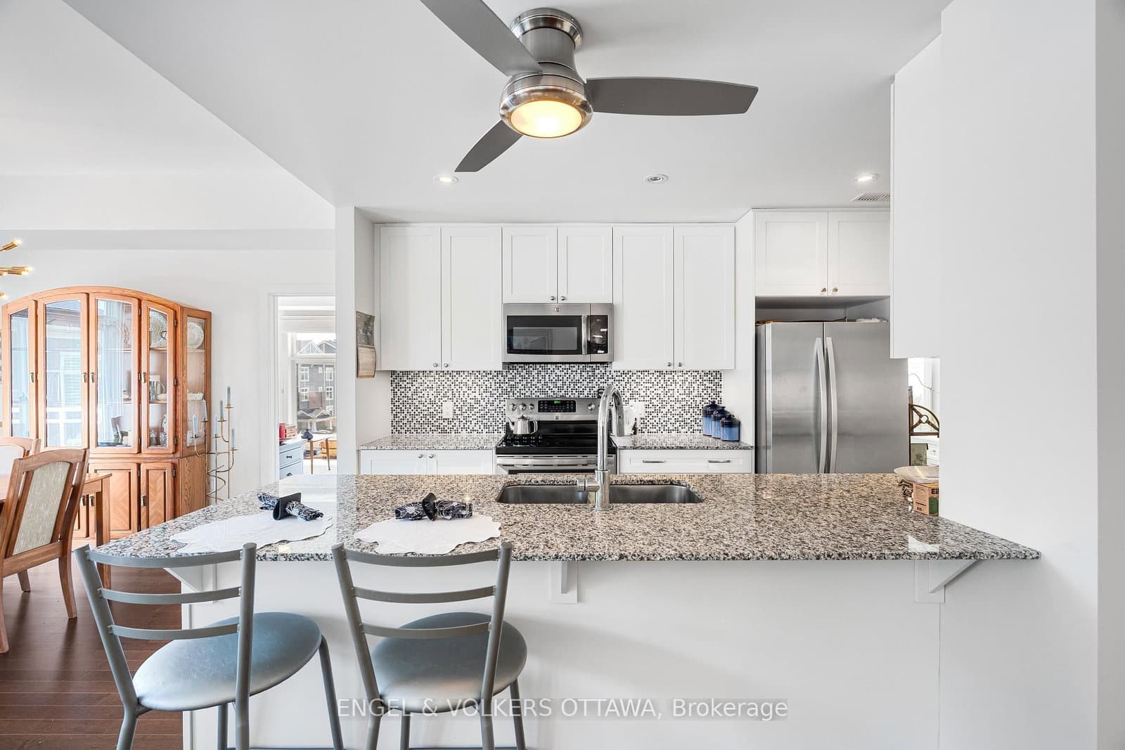 355 Elizabeth Cosgrove Private, Unit 304 - Image 4