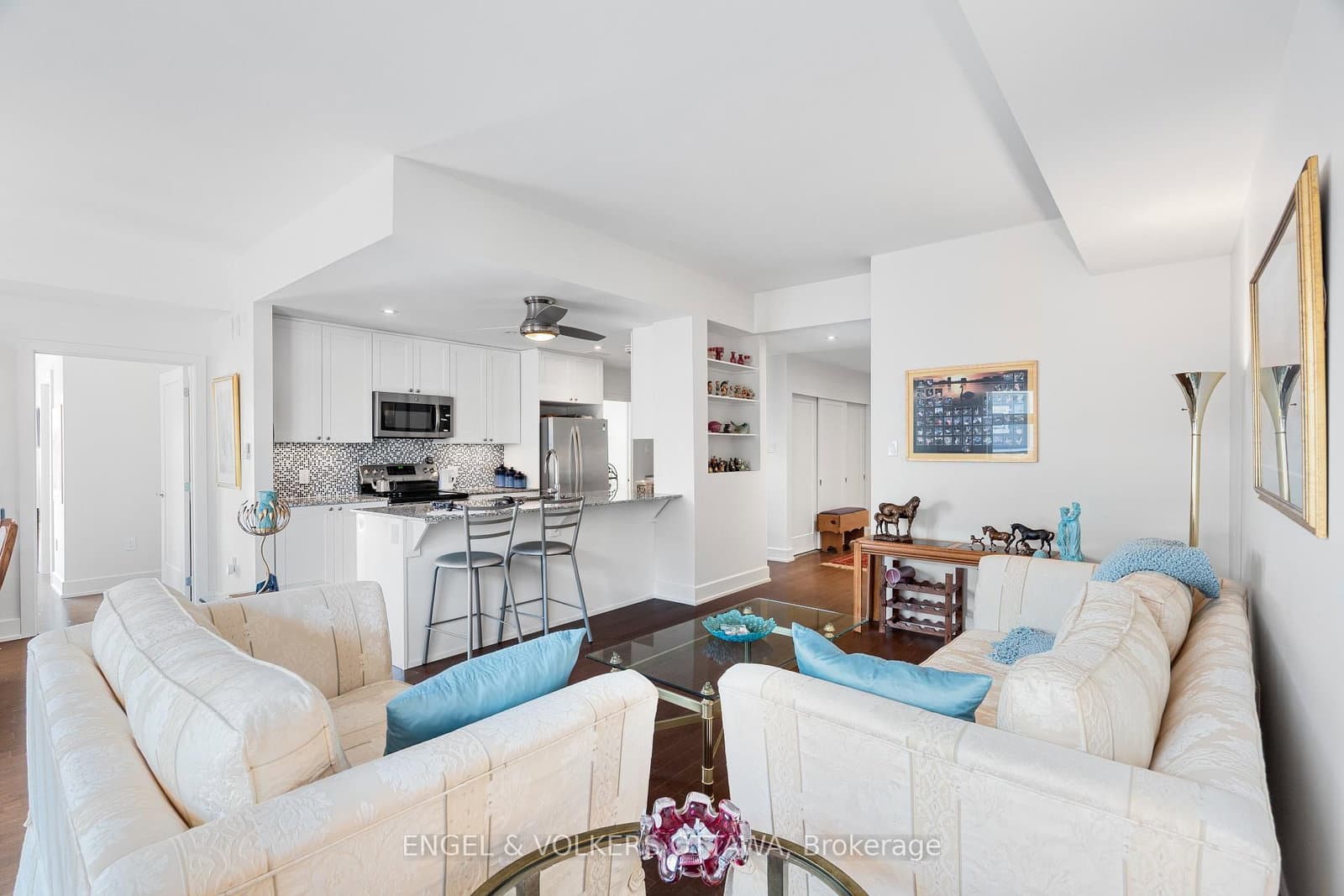 355 Elizabeth Cosgrove Private, Unit 304 - Image 6