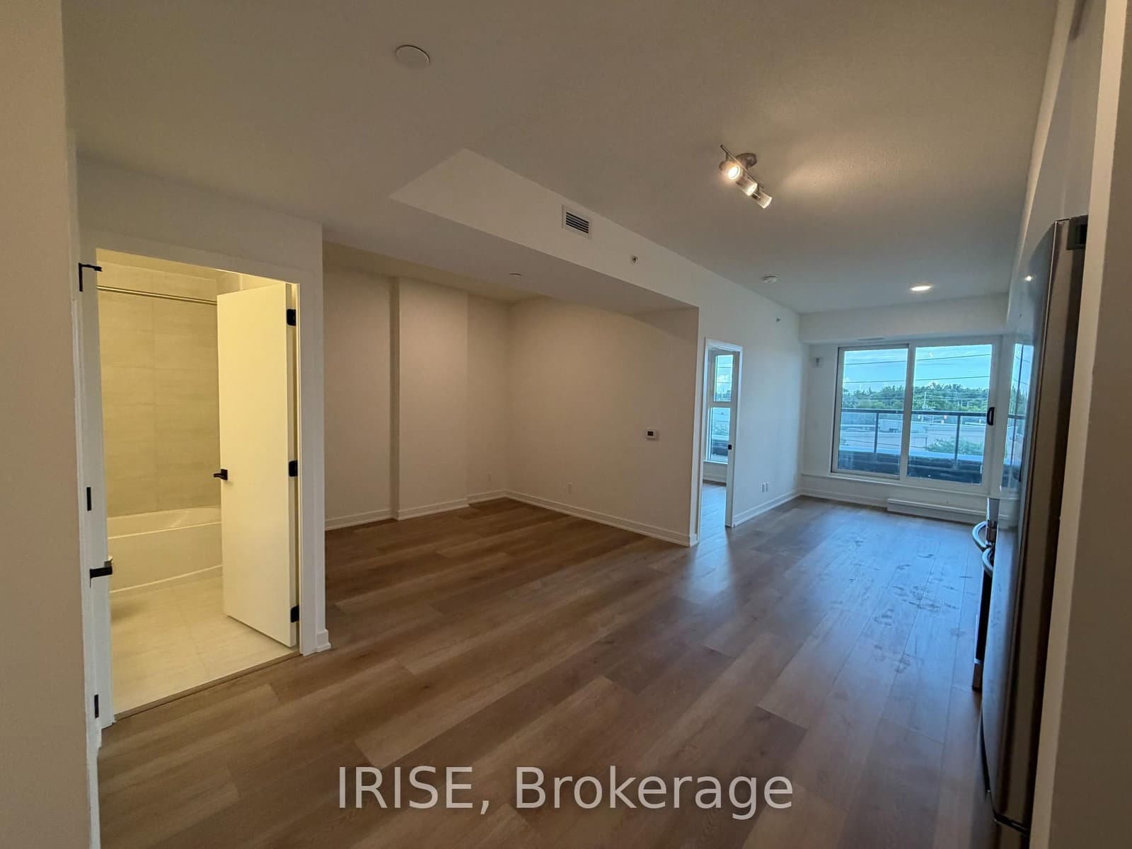 33 Erie Avenue, Unit 304 - Image 2