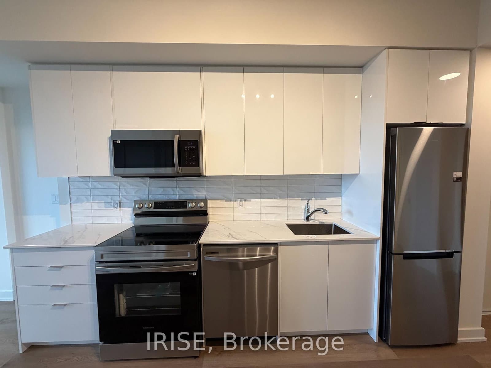 33 Erie Avenue, Unit 304 - Image 4