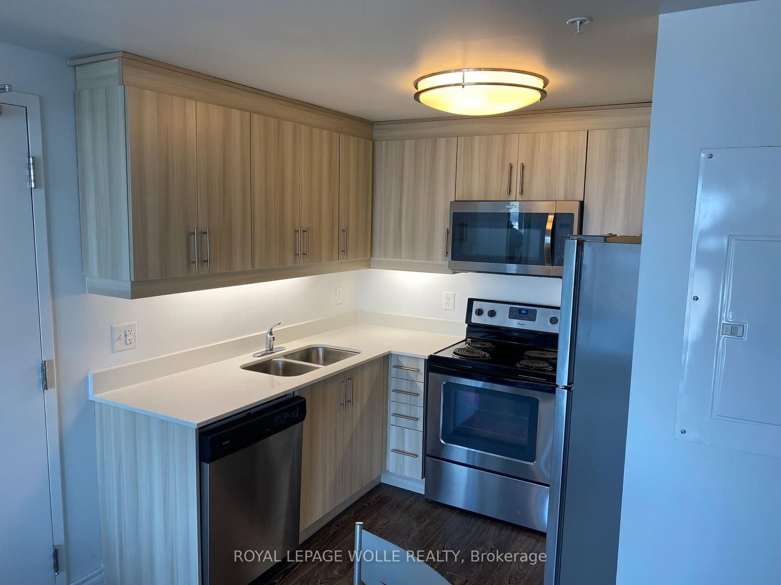 158 King Street N, Unit 2504 - Image 5