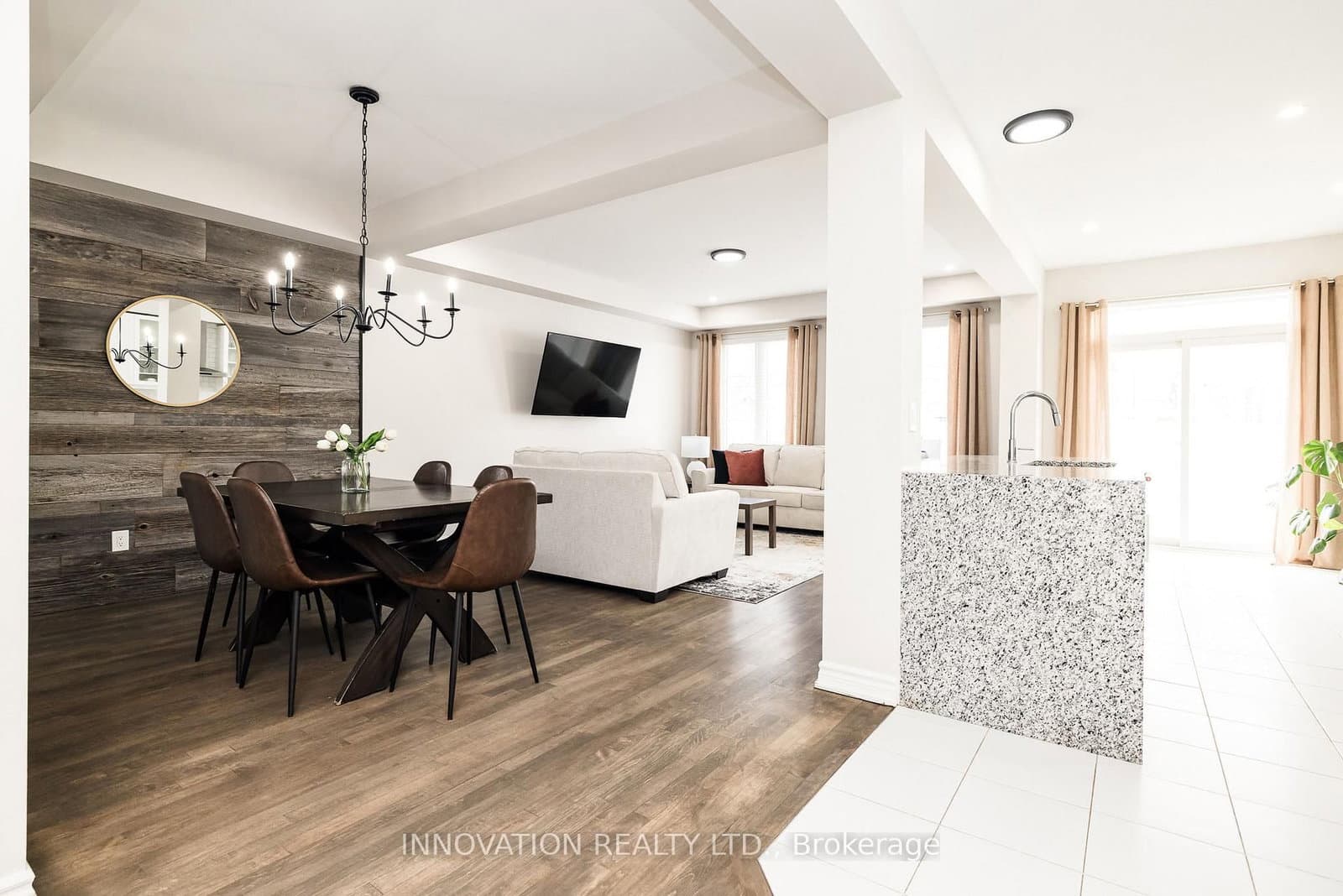 191 Equitation Circle - Image 4