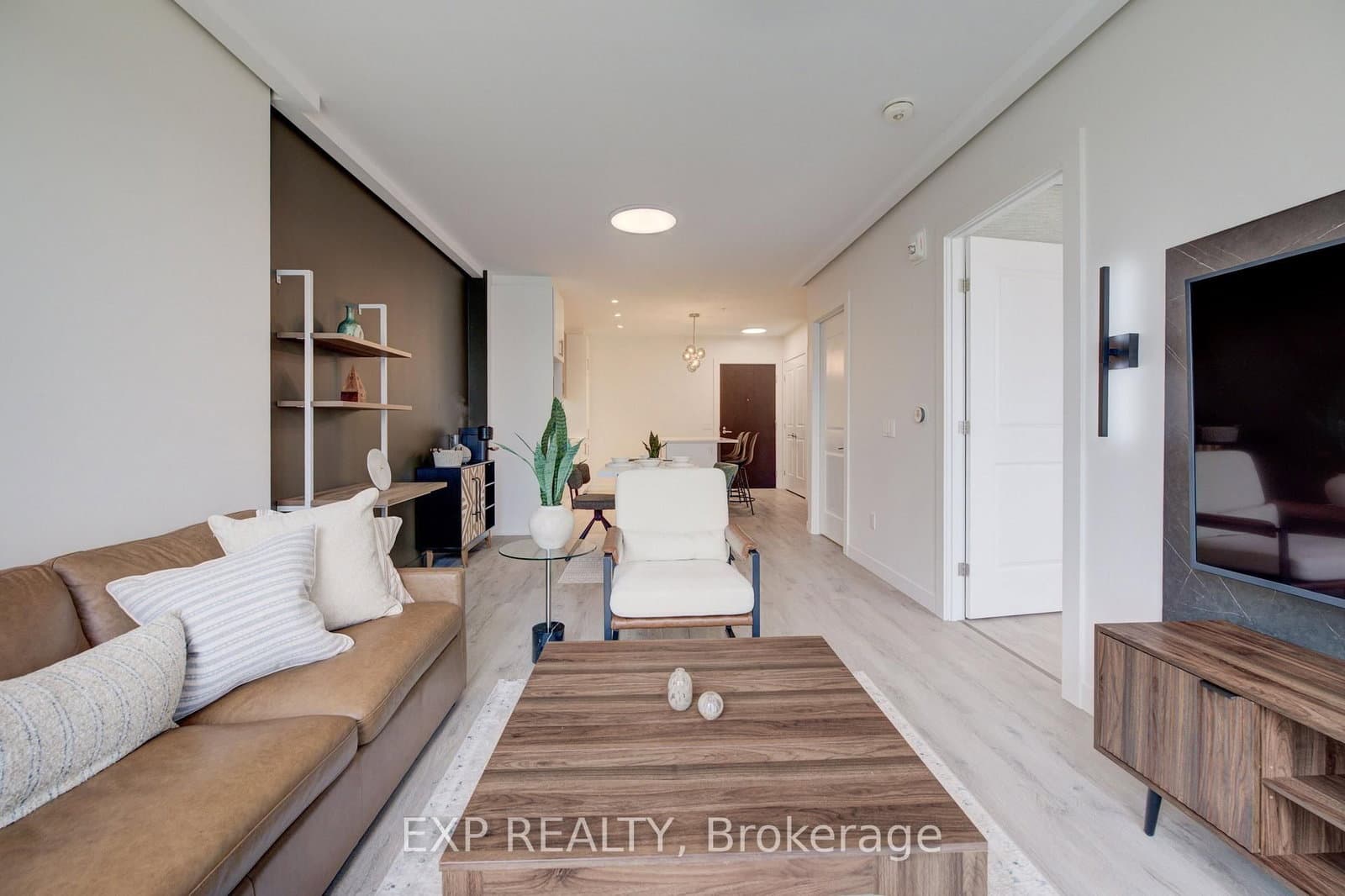 181 King Street S, Unit 710 - Image 4