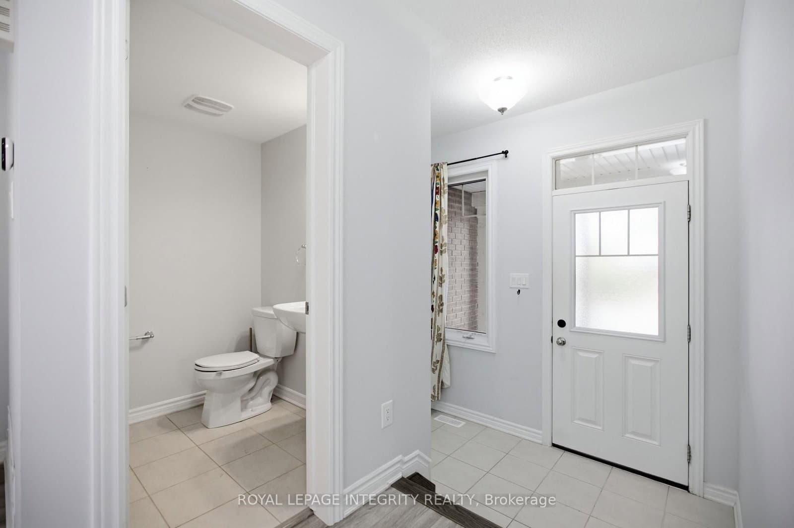 2235 Watercolours Way - Image 3