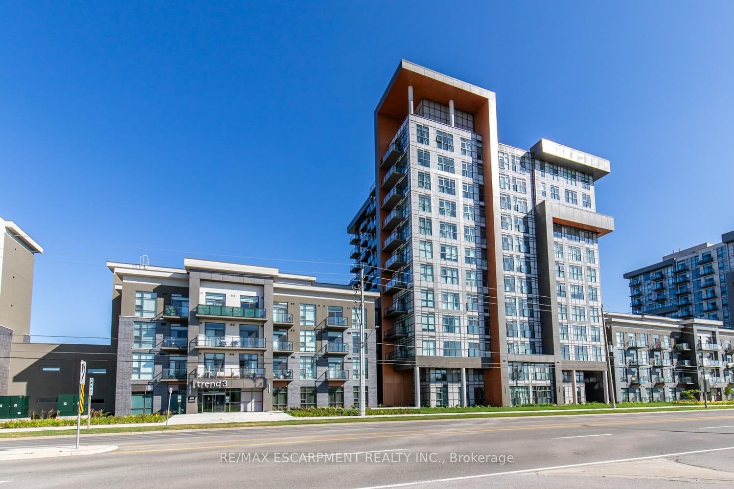470 Dundas Street E, Unit 804