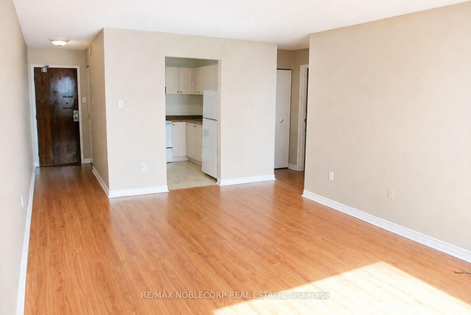 64 Benton Street, Unit 901 - Image 2