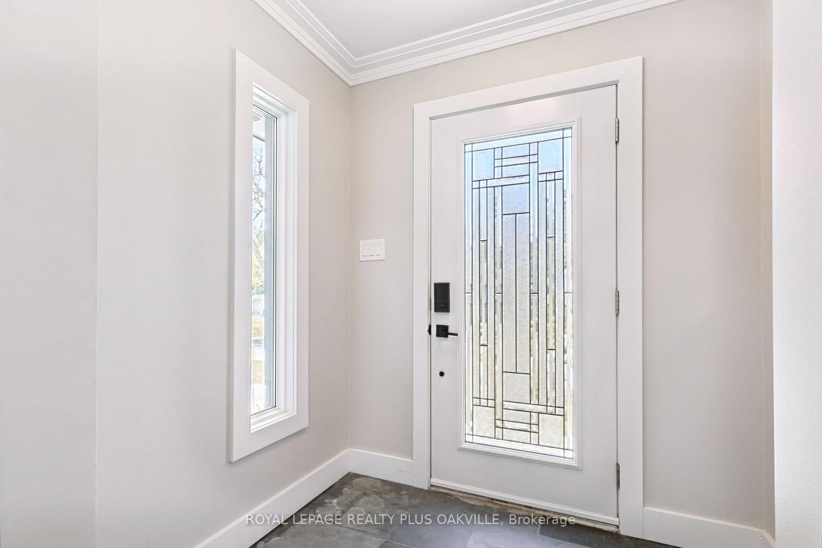 340 Clarendon Drive - Image 3