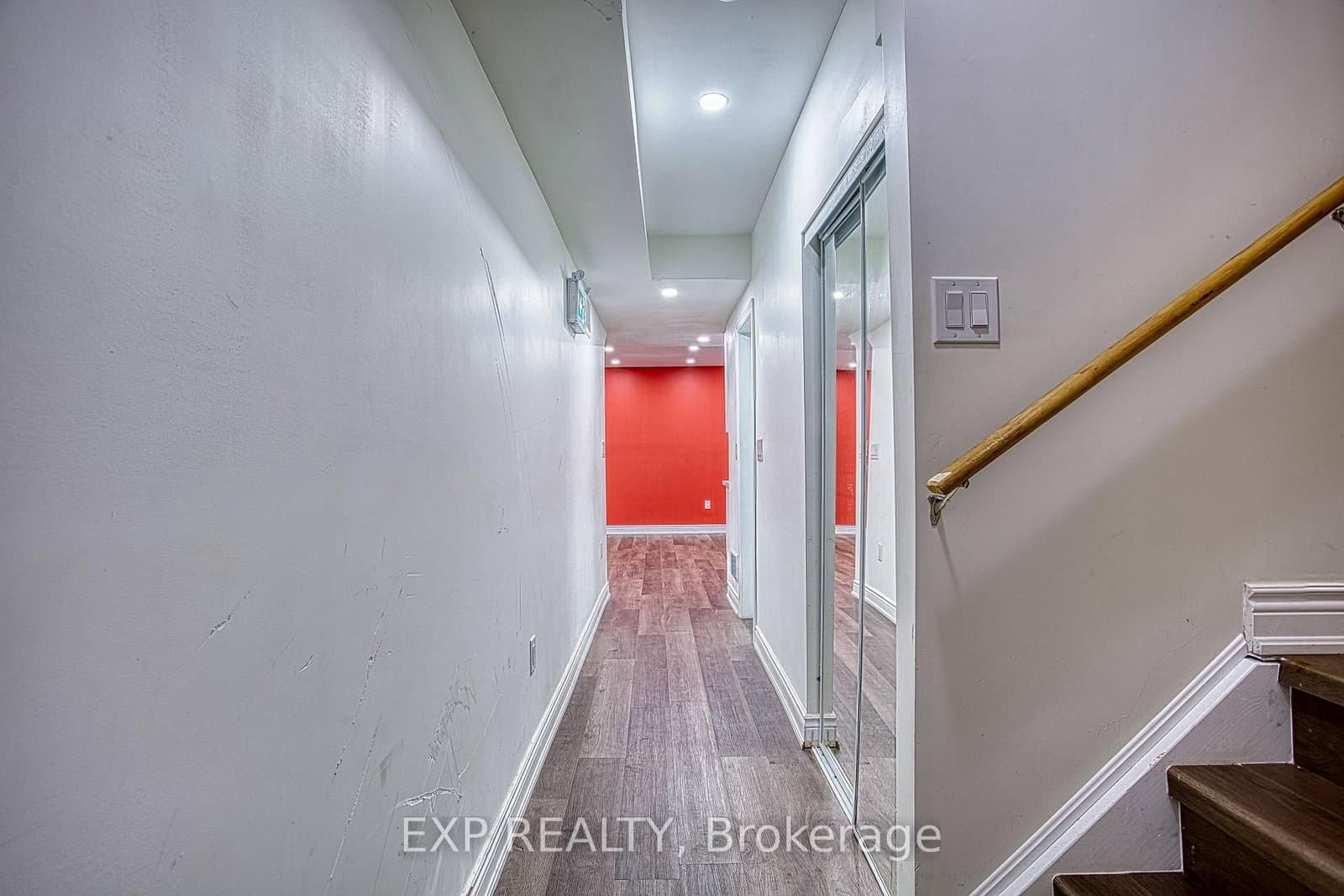 15 Riley Avenue, Unit Lower - Image 2