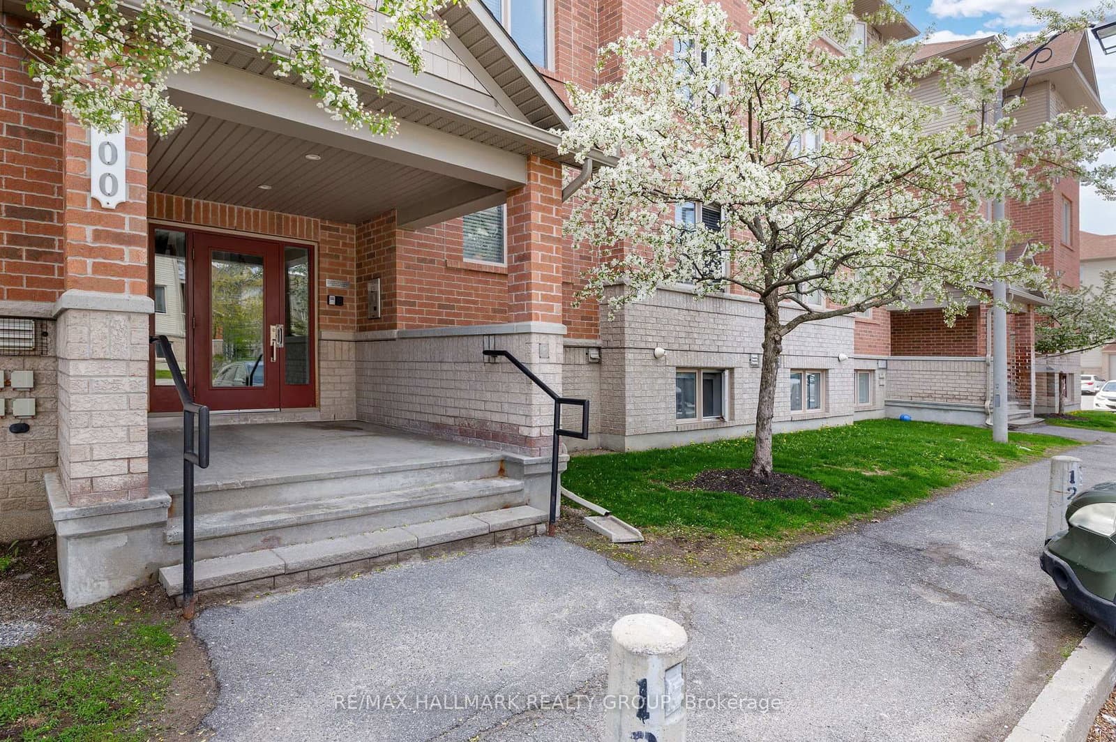 500 Stonefield Private, Unit 6 - Image 3