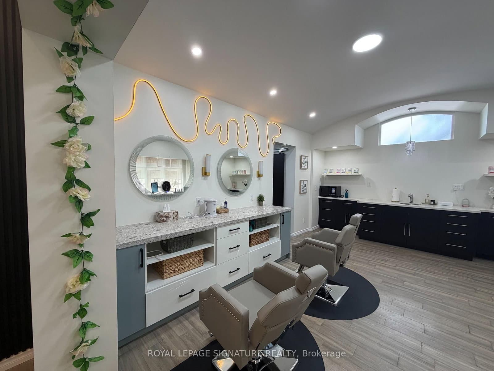 12 Duke Street, Unit 1 - Image 3