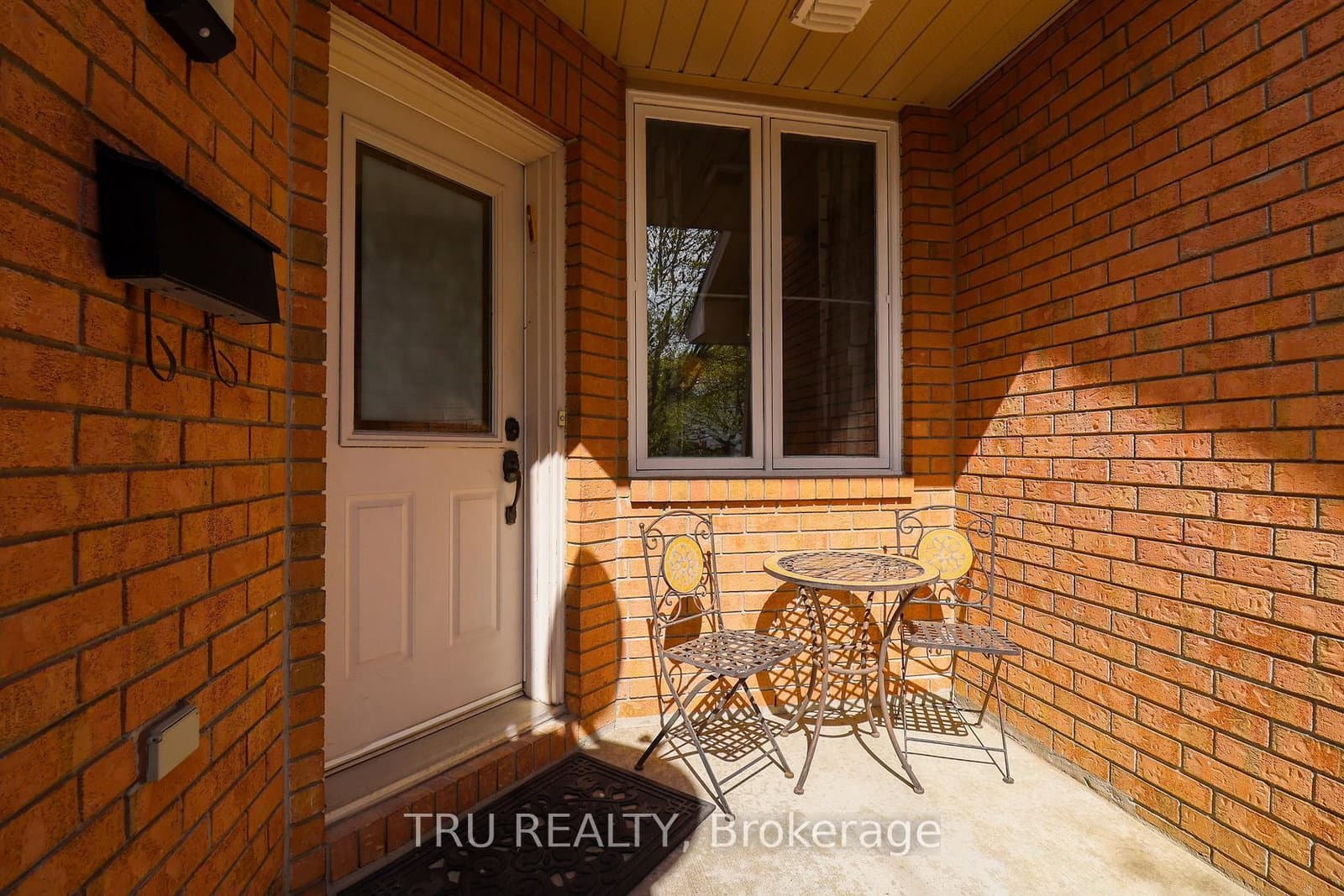 186 Daventry Crescent - Image 4