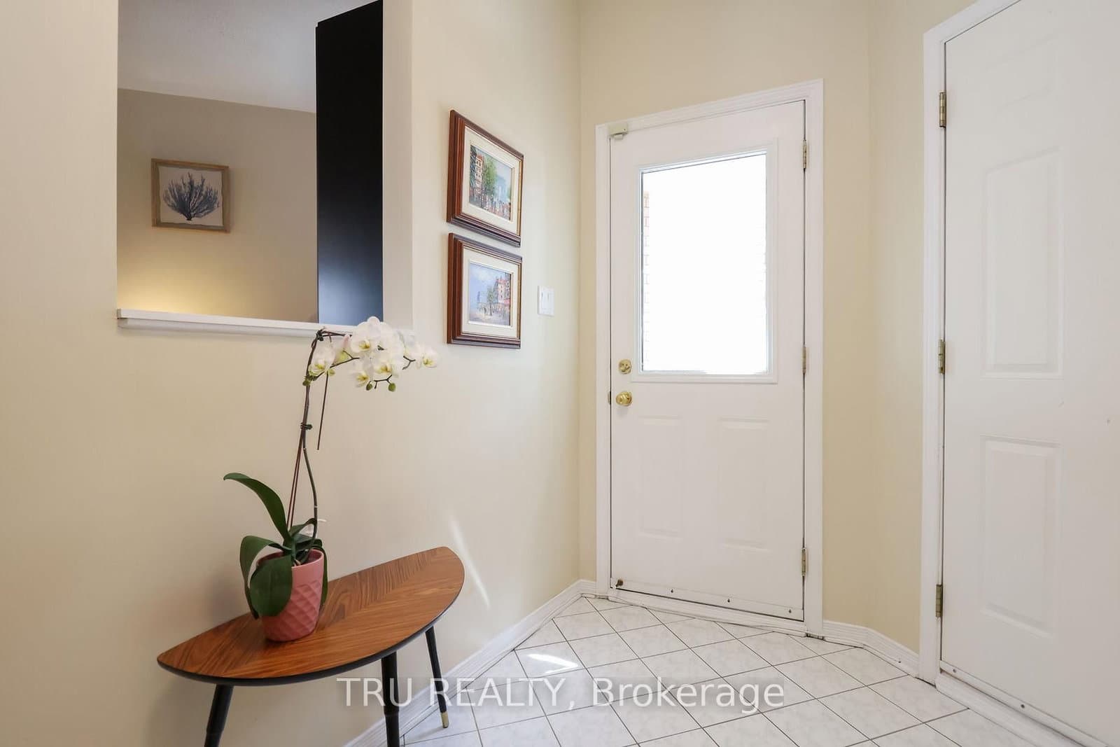186 Daventry Crescent - Image 5