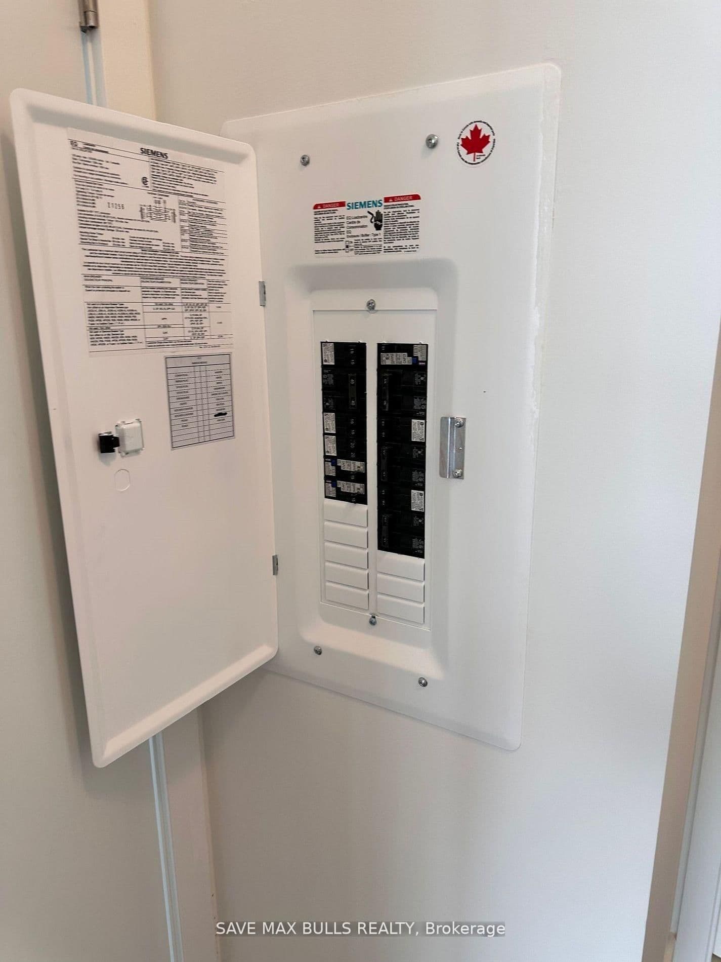 55 Duke Street W, Unit 2002 - Image 6