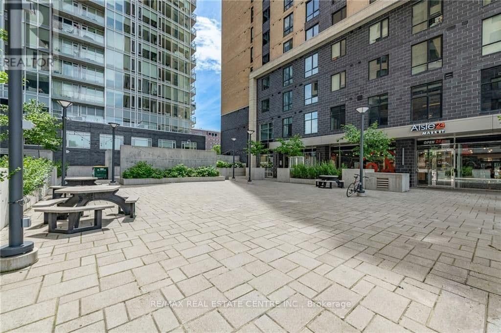 105 Champagne Avenue, Unit 2006 - Image 2