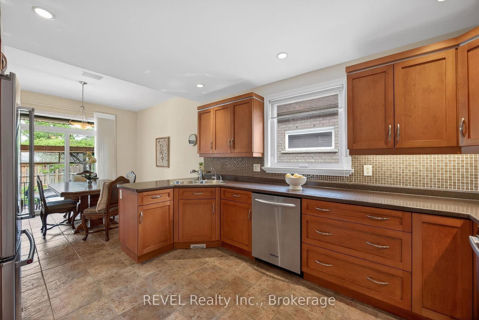 30 Bianca Drive - Image 4