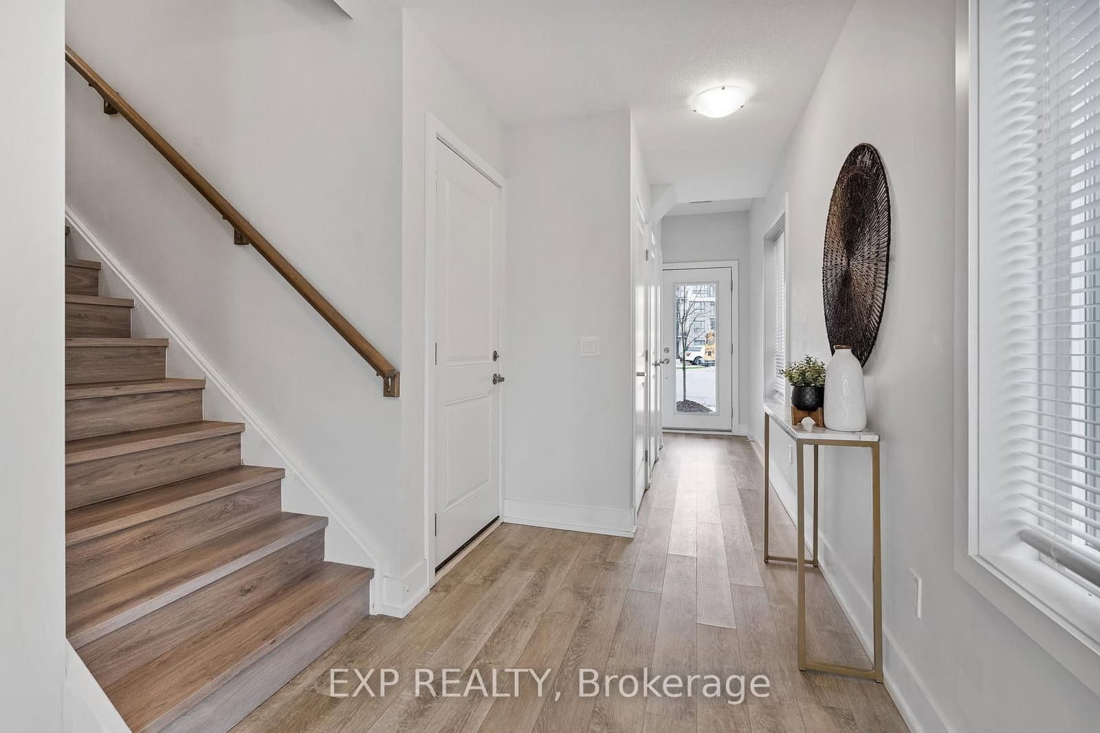 115 Shoreview Place, Unit 6 - Image 3