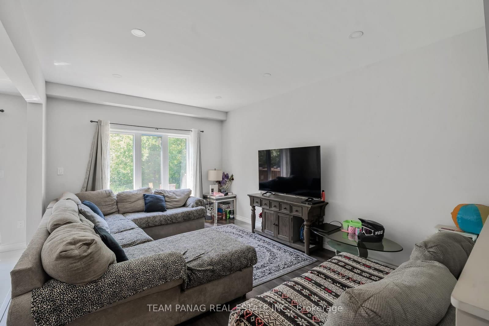 459 Julia Drive - Image 6