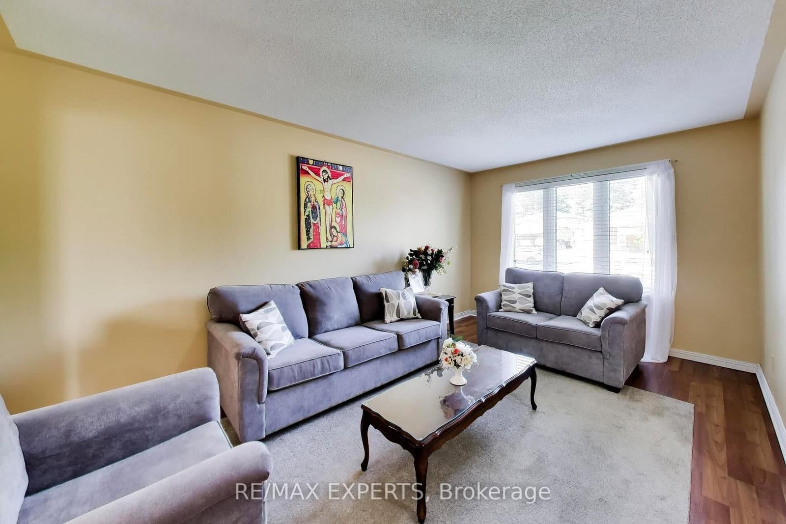 331 Newbury Drive - Image 6