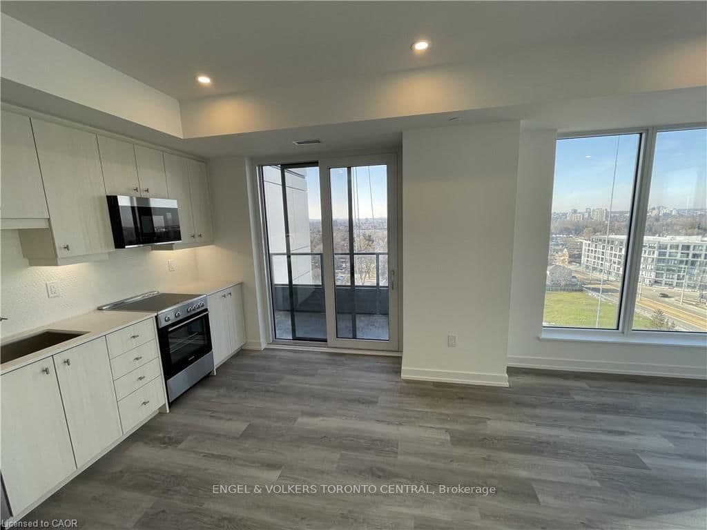 15 Wellington Street S, Unit 1212 - Image 3