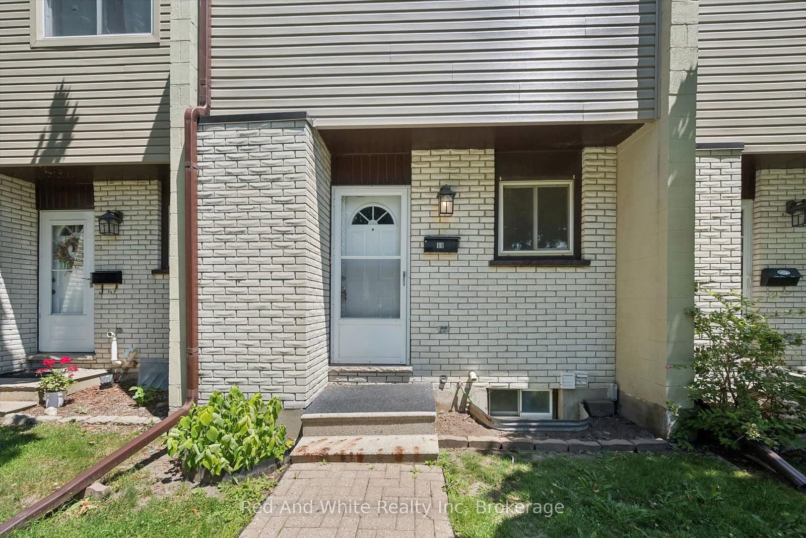 178 Grulke Street, Unit 11 - Image 3