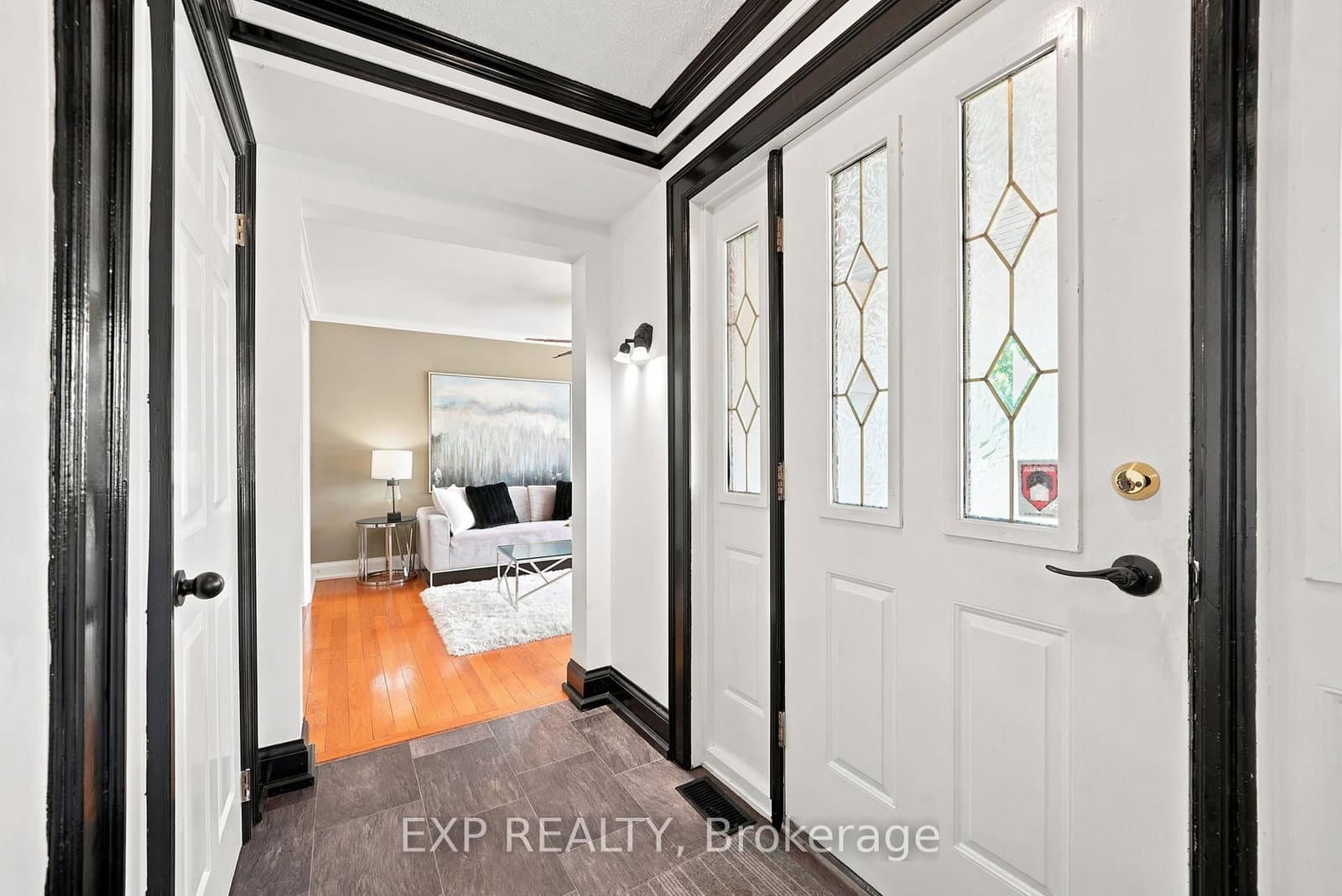 4 Flora Street - Image 6