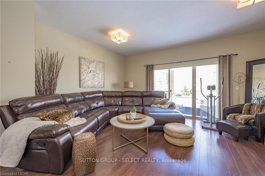 1850 BEAVERBROOK Avenue, Unit 3 - Image 6