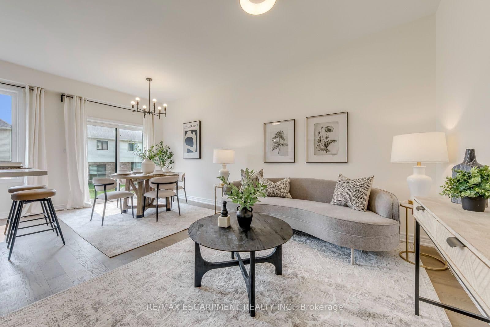 27 Mia Drive - Image 1