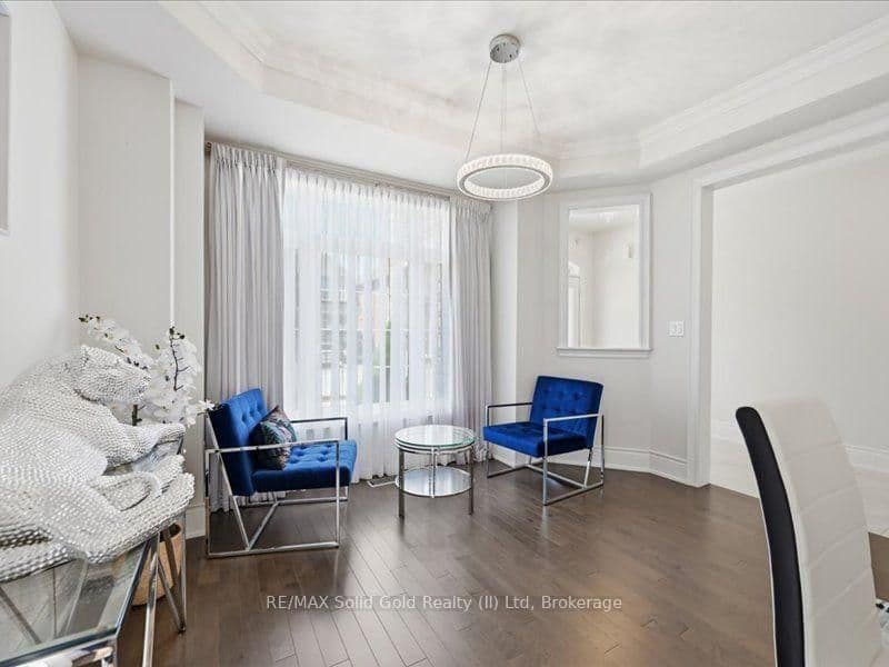 39 Avanti Crescent - Image 6