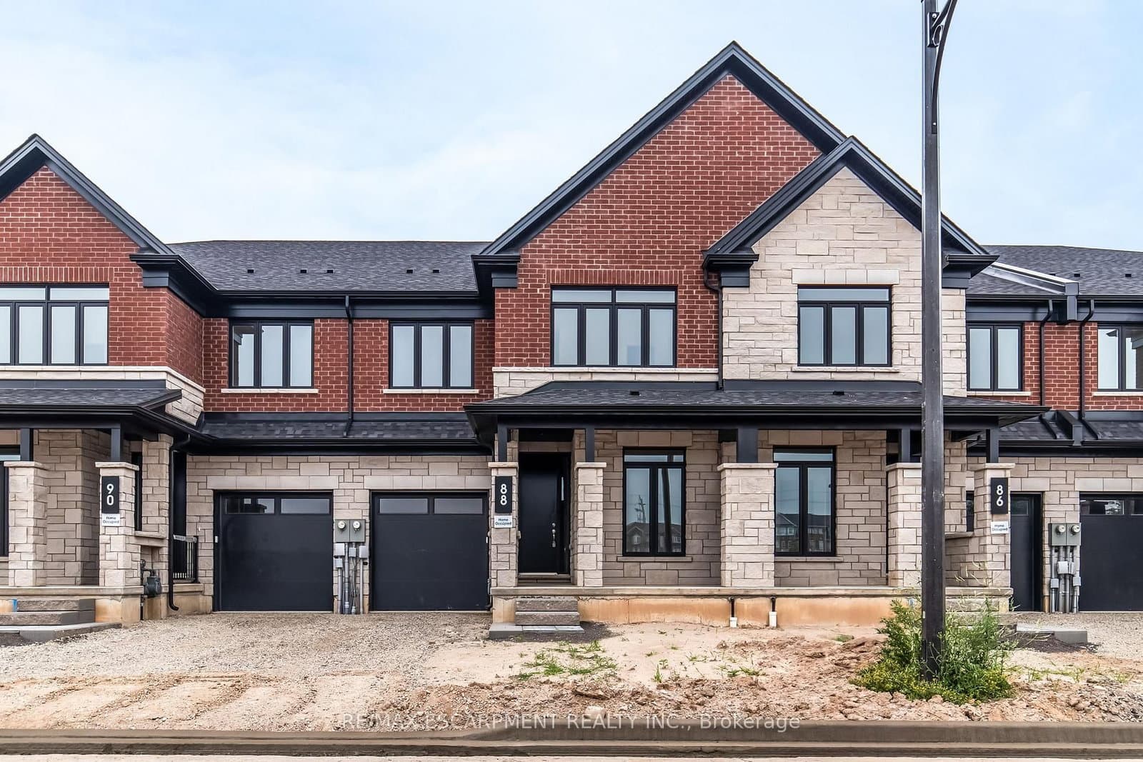 88 Valley Trail Place - Image 1