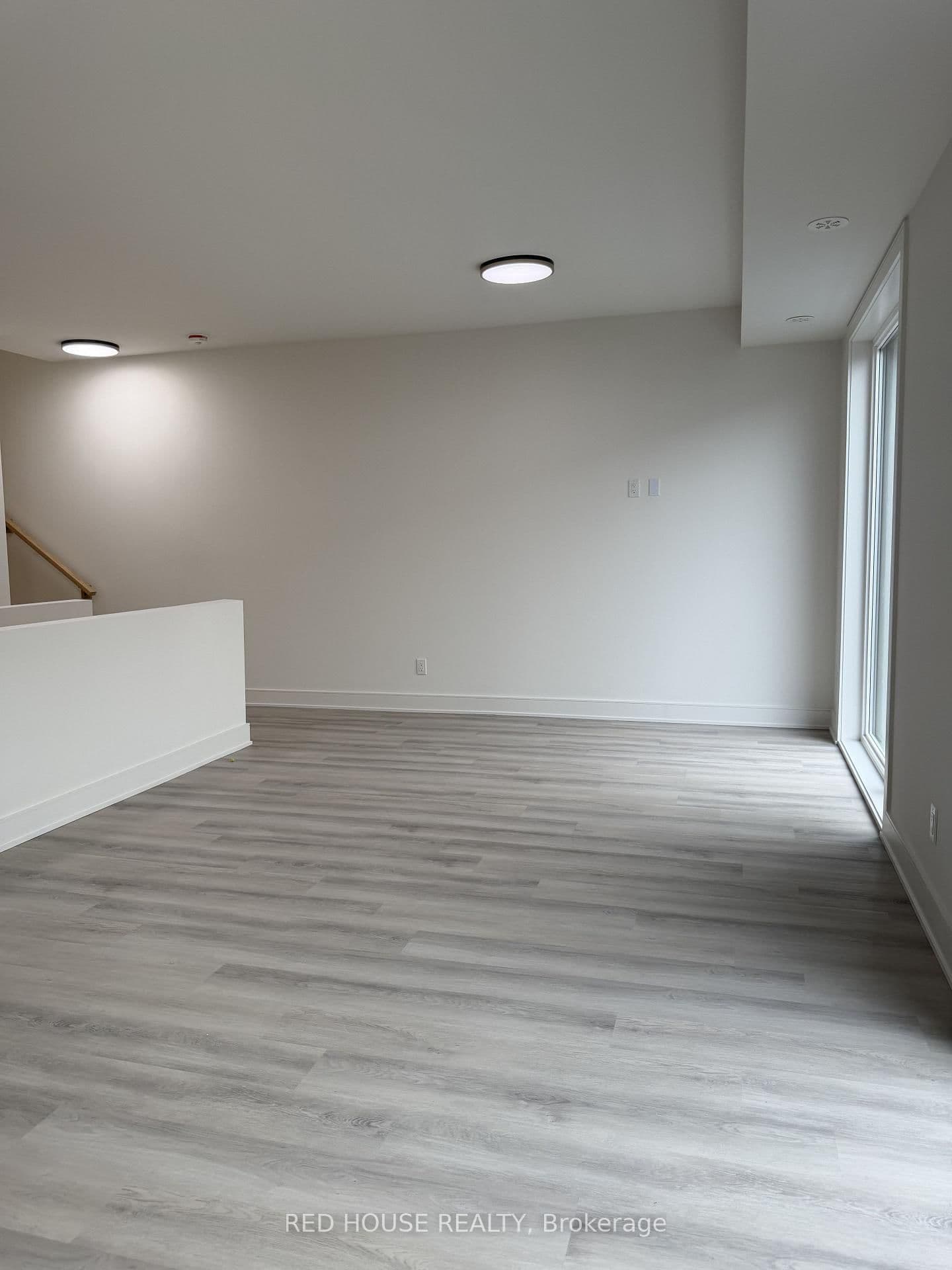 157 Everett Common - Image 5