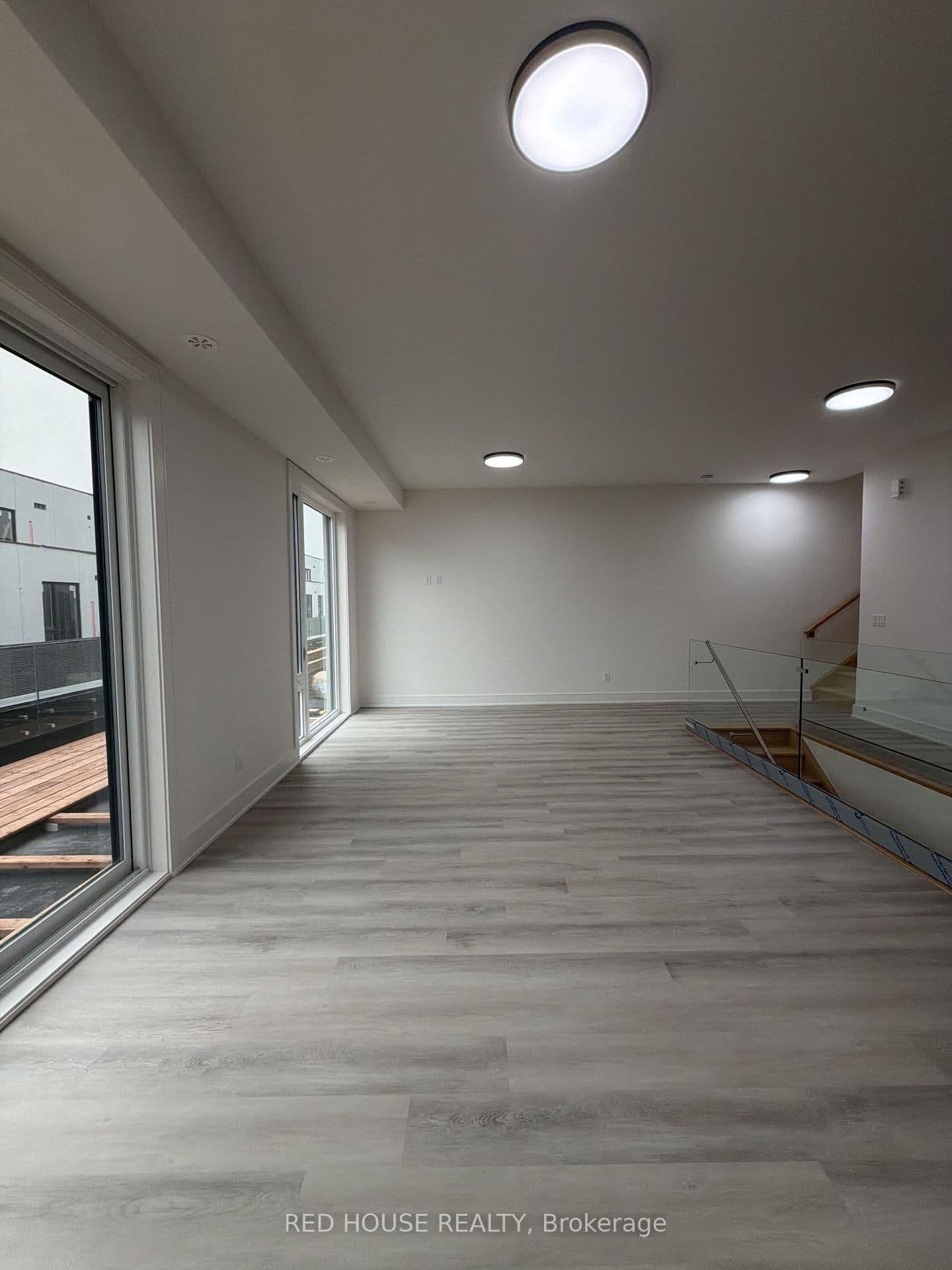 131 Everett Common - Image 4