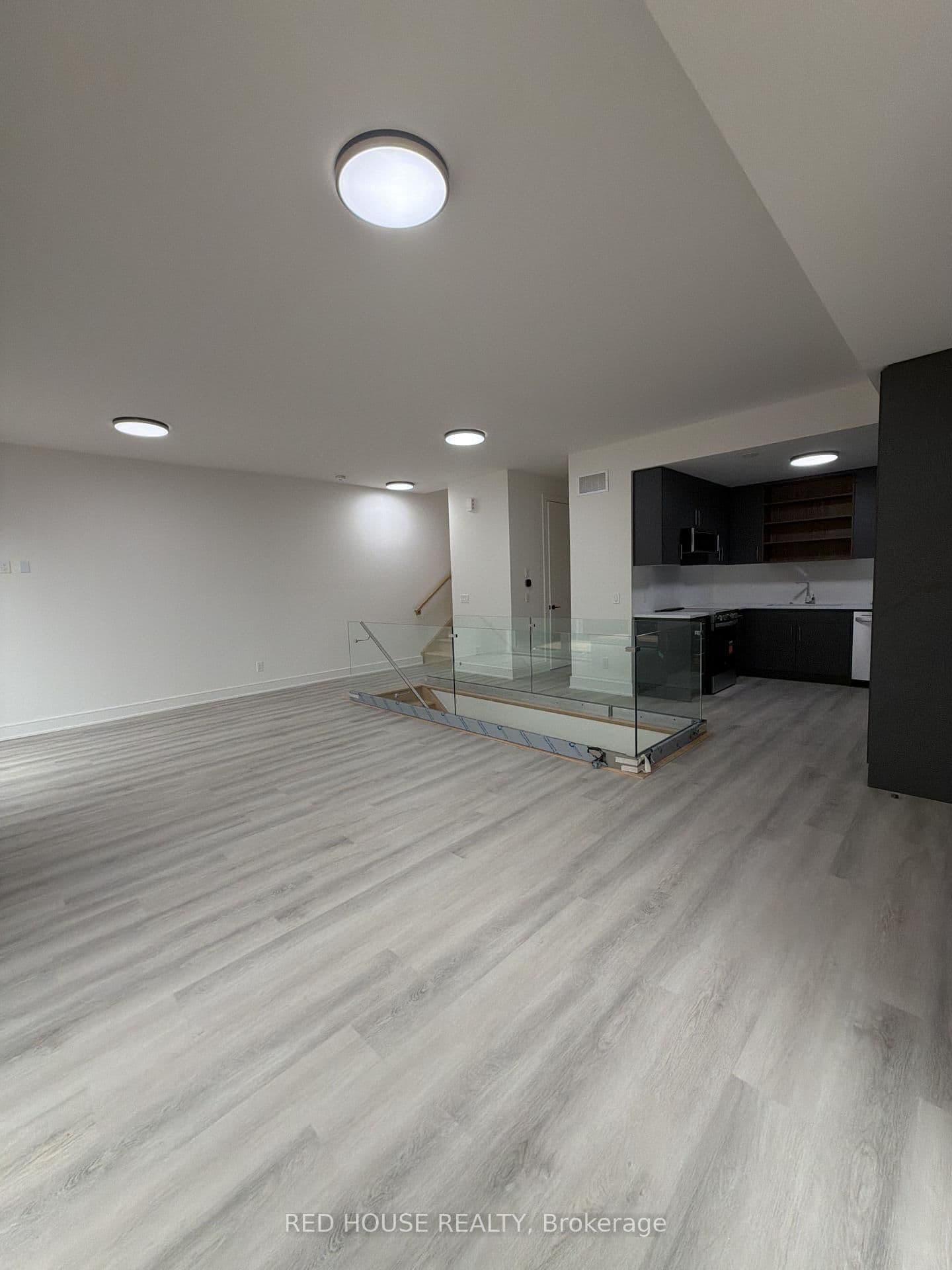 131 Everett Common - Image 5
