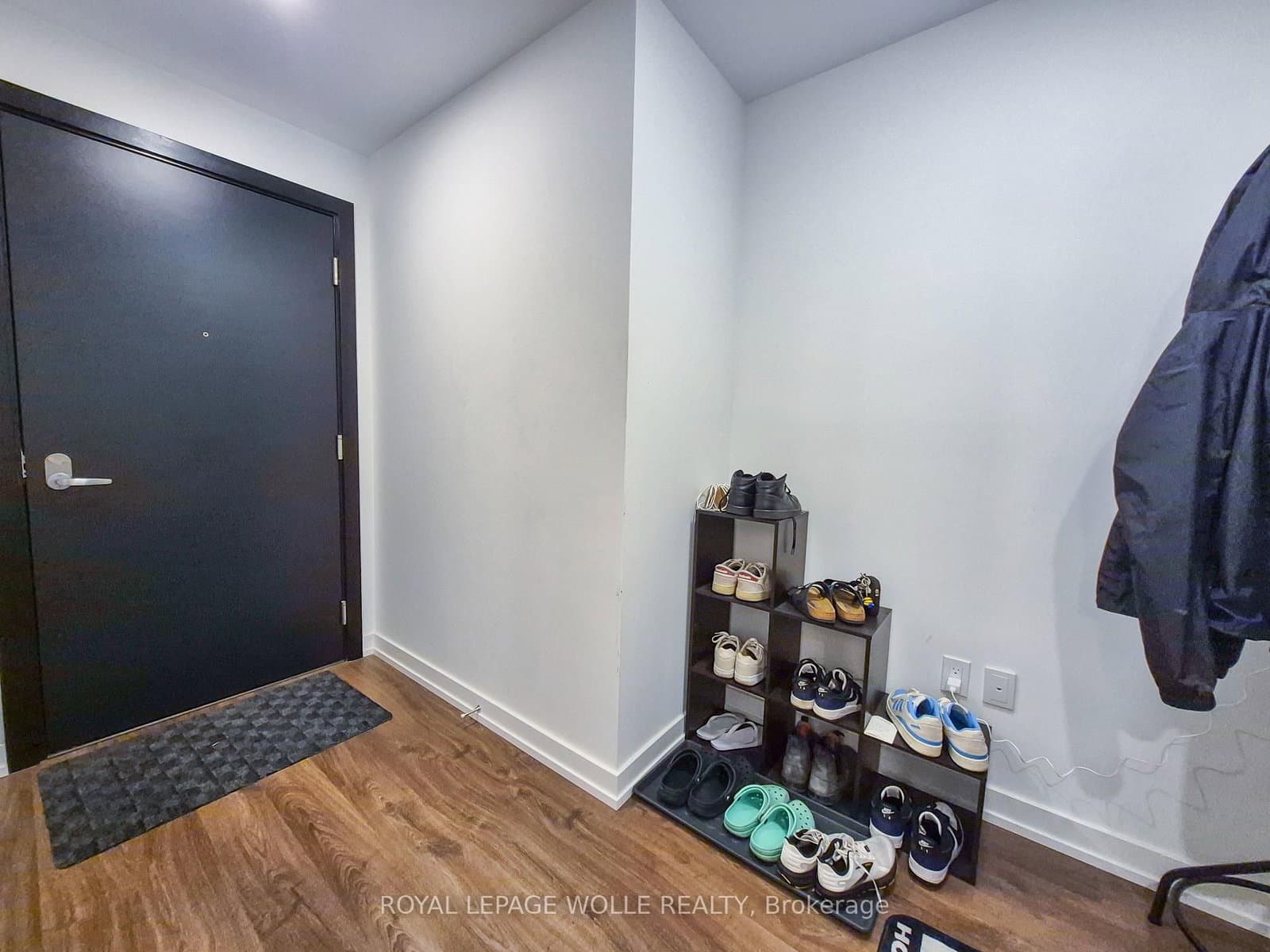 15 Wellington Street S, Unit 2504 - Image 2