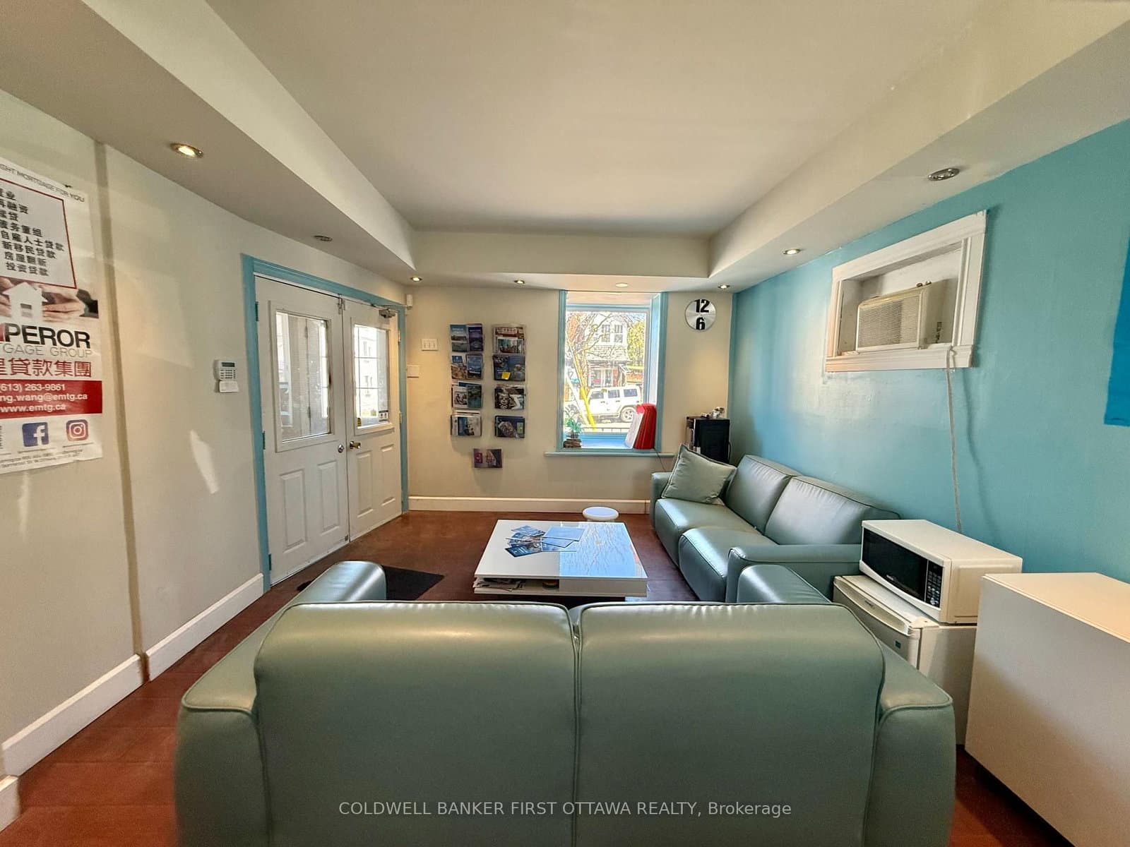 880 SOMERSET Street W - Image 6