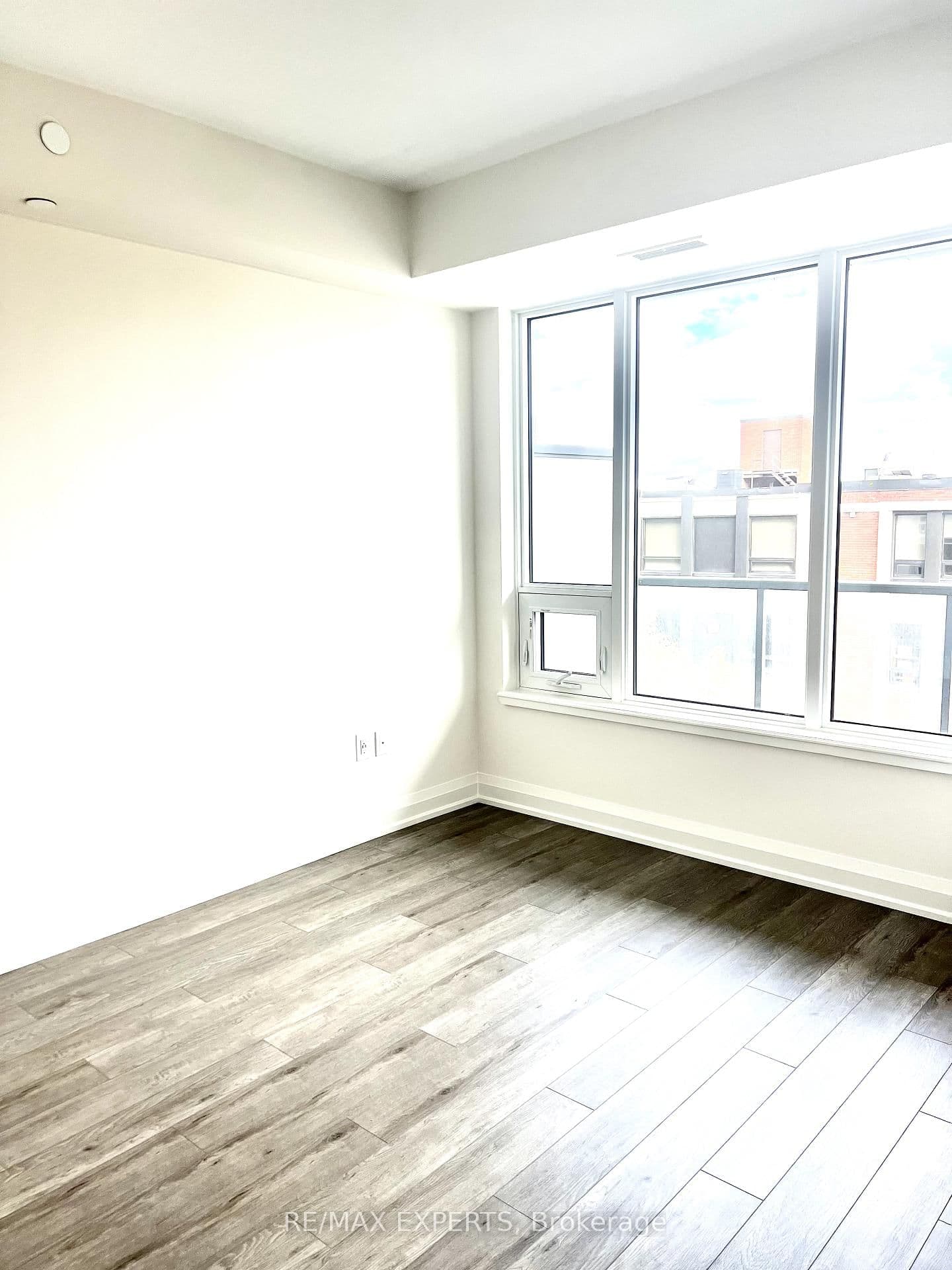 212 King William Street, Unit 602 - Image 6