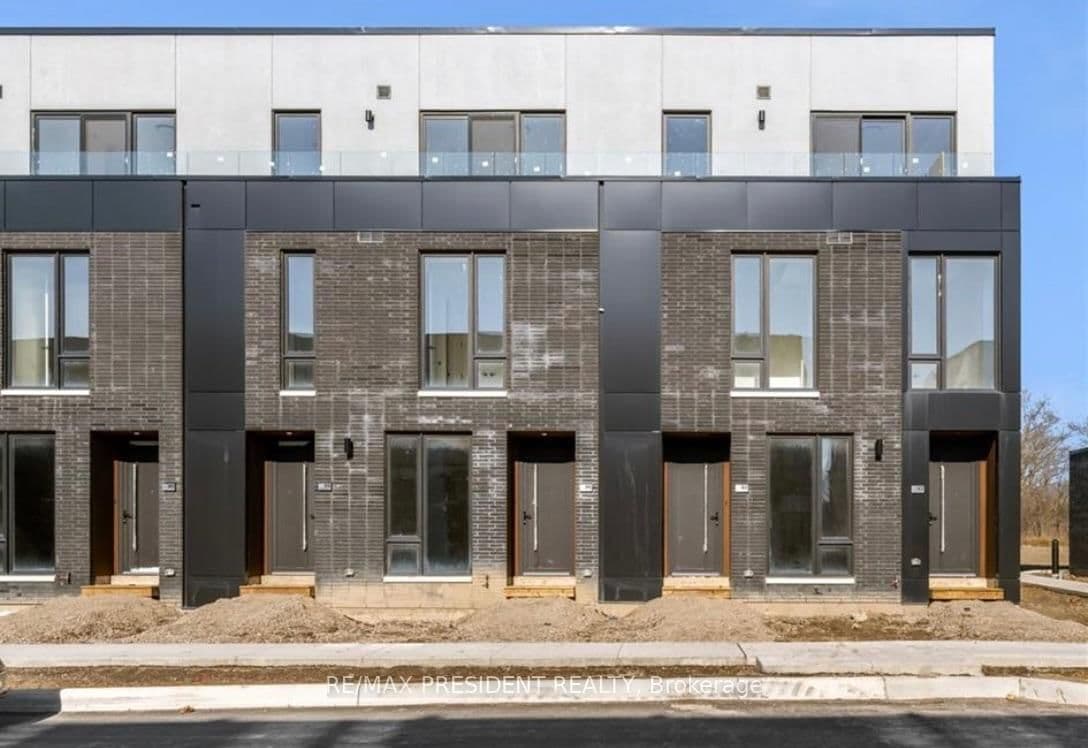 141 Everett Common - Image 2