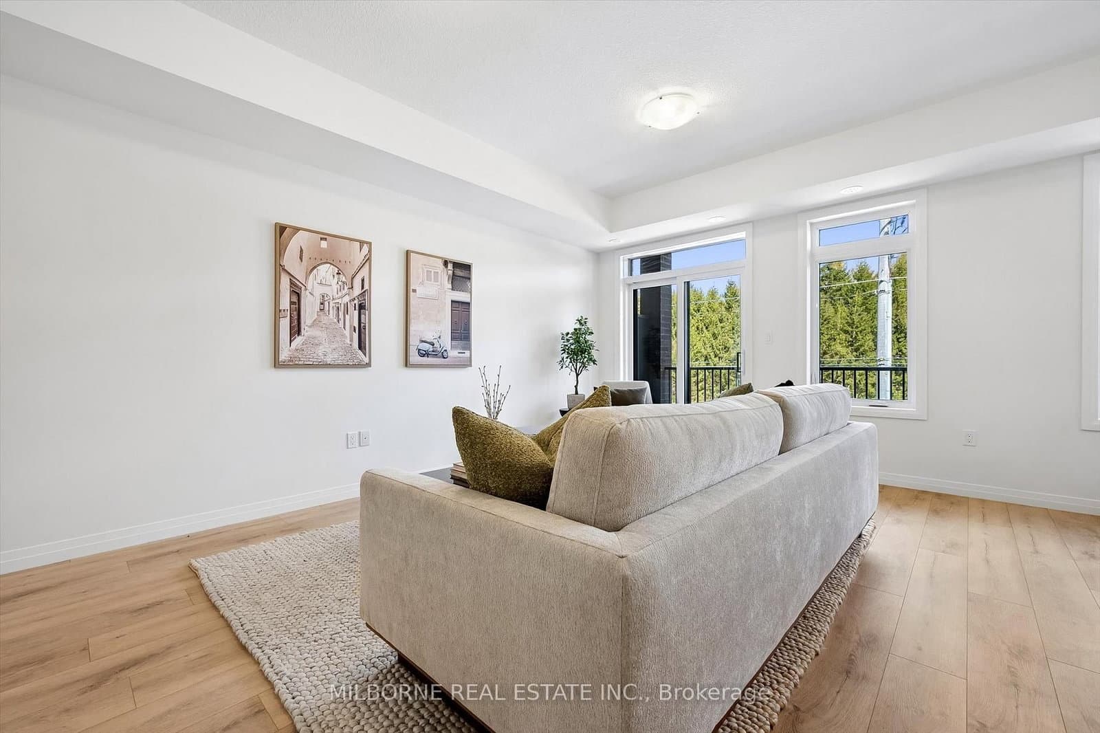 34 Thatcher Drive - Image 5