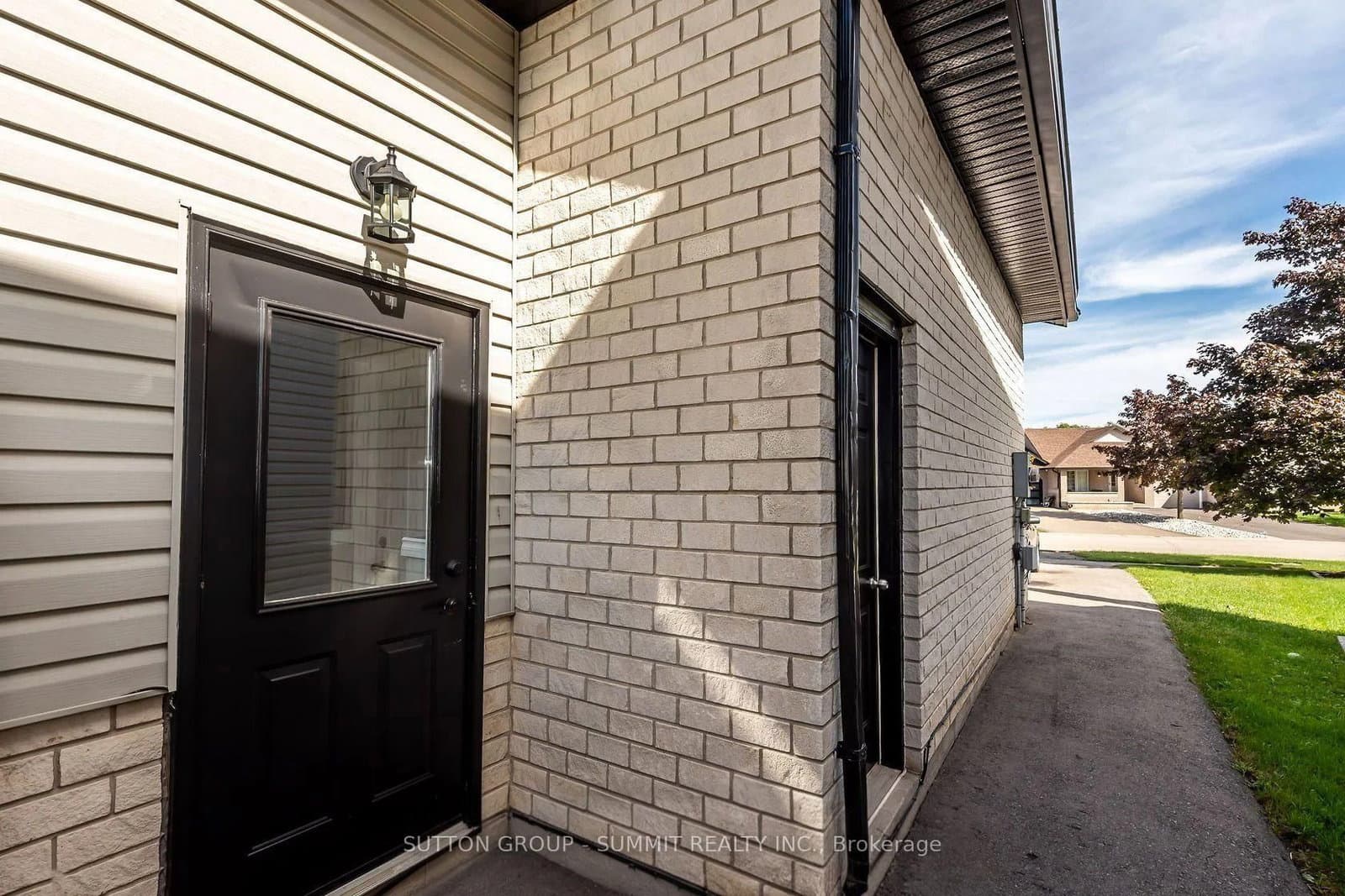 52 Marion Street - Image 2