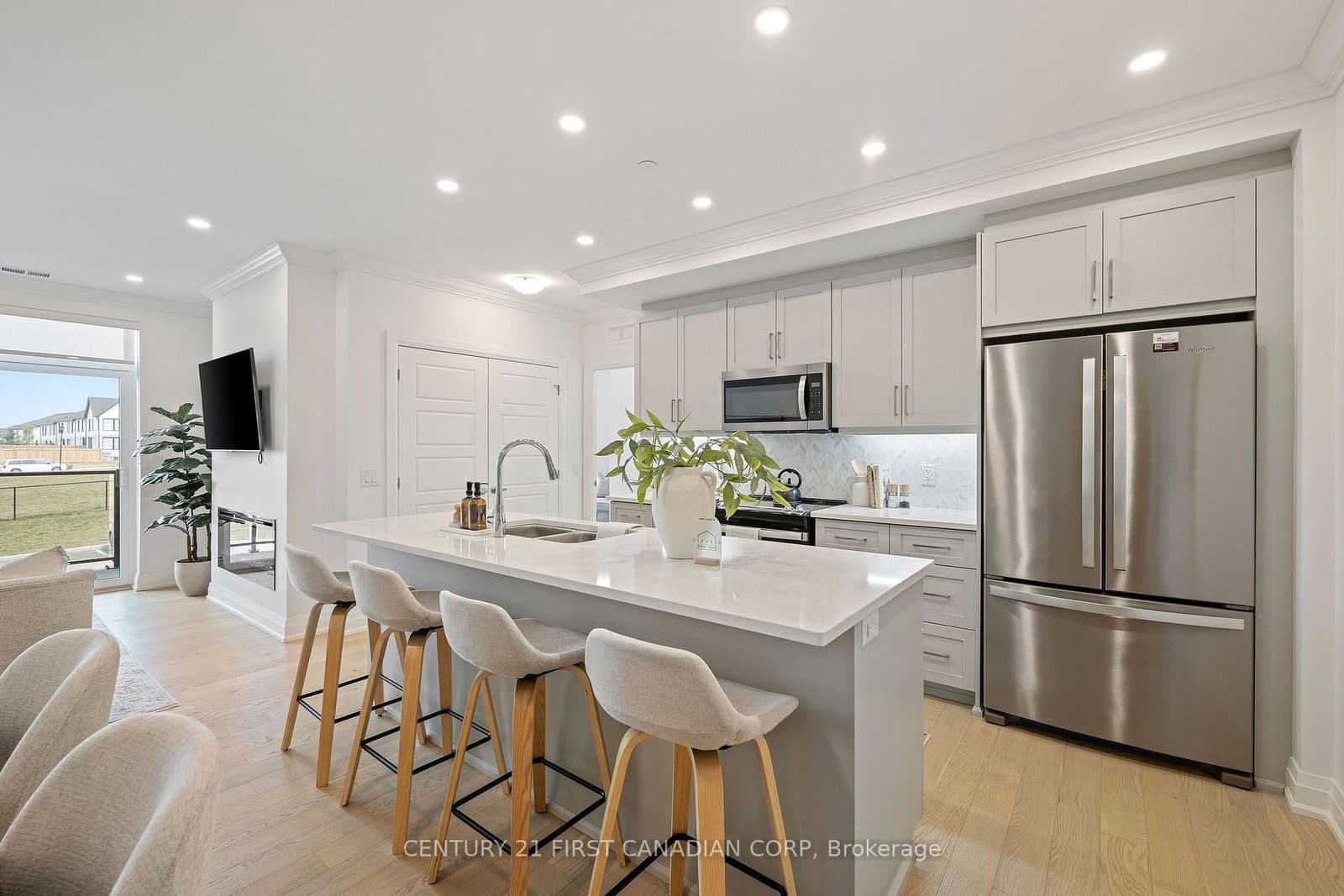 1560 Upper West Avenue, Unit 202 - Image 3