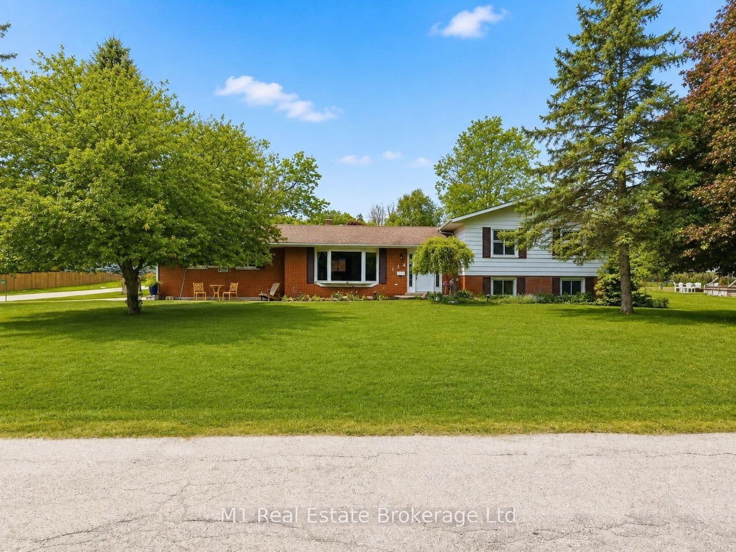 114 Angelica Street - Image 1