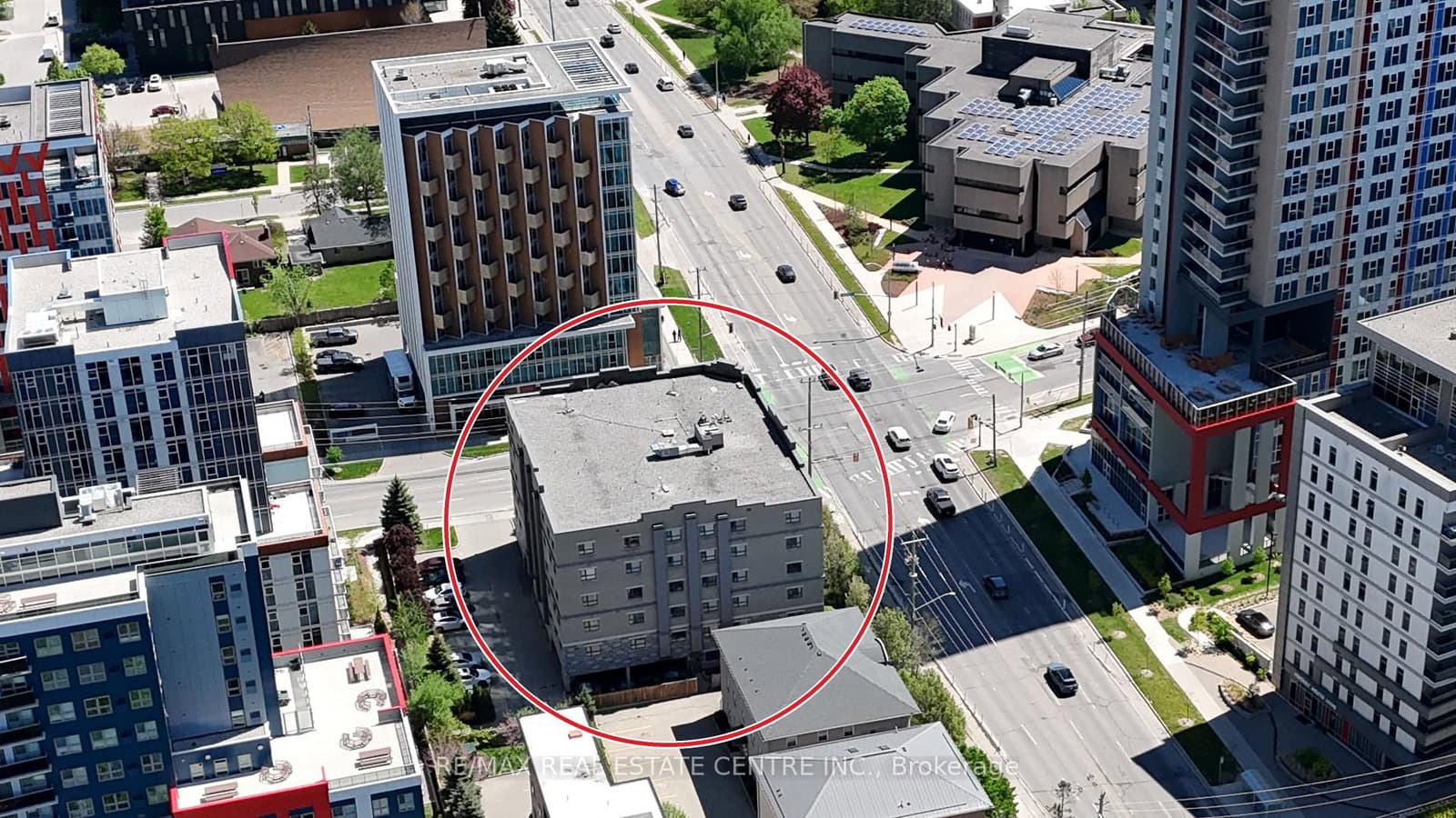 96 University Avenue W - Image 2