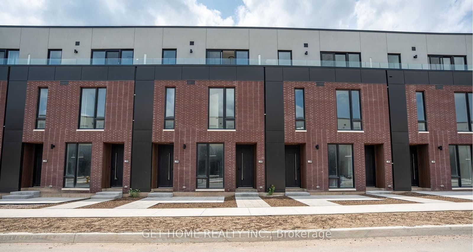117 Everett Common - Image 2