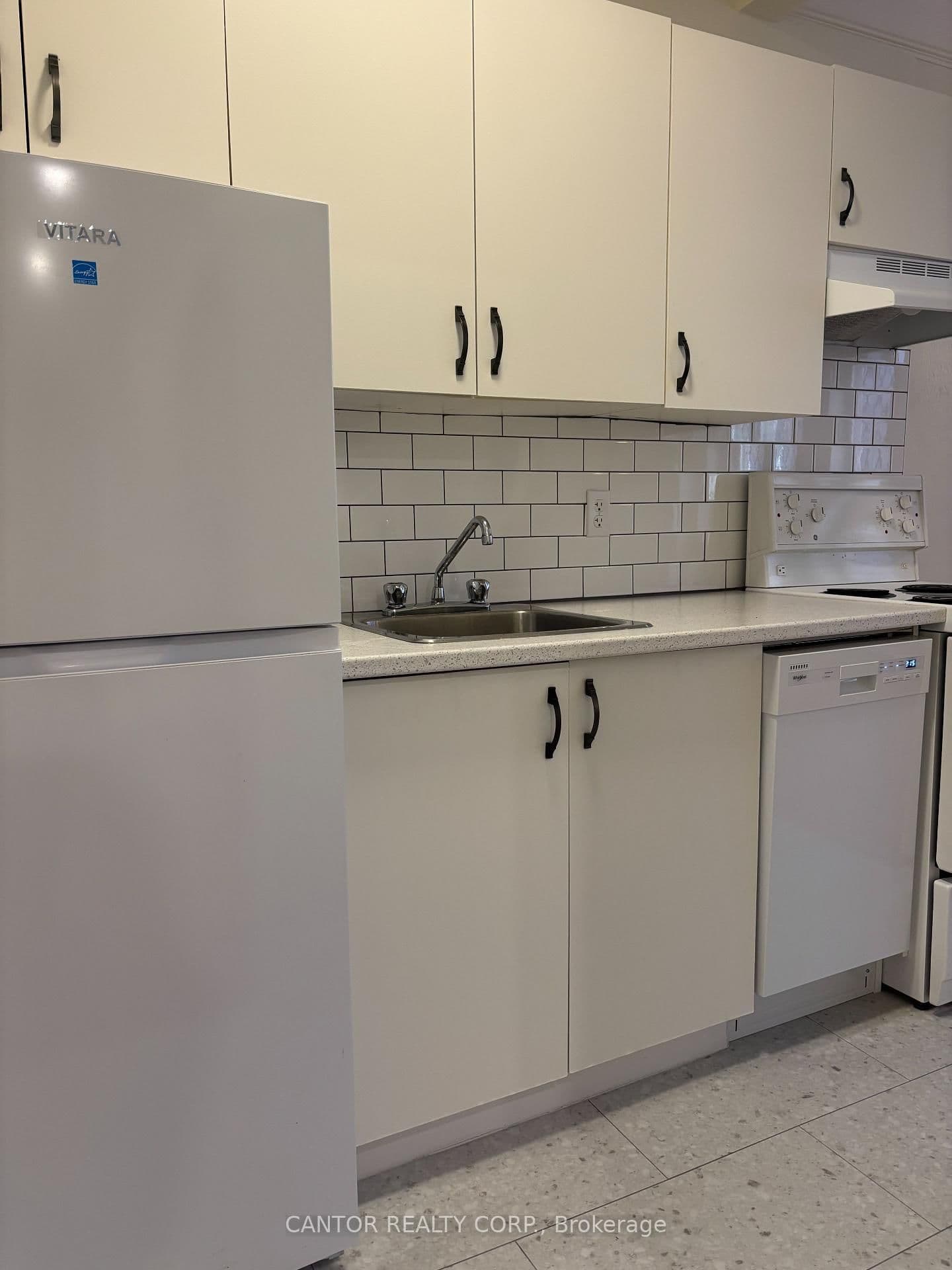 216 Metcalfe Street, Unit 18 - Image 5