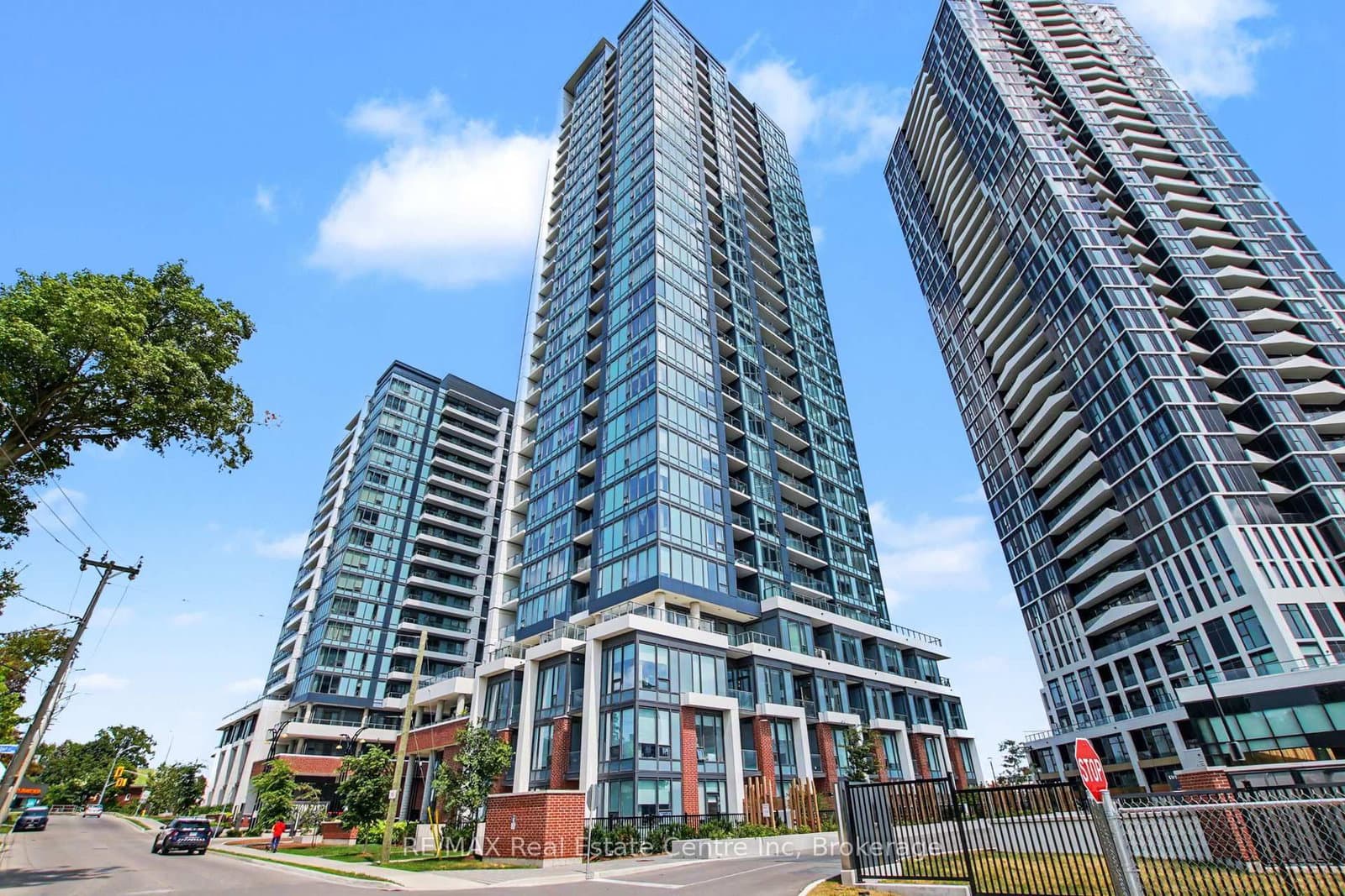 15 WELLINGTON Street, Unit 2214 - Image 1
