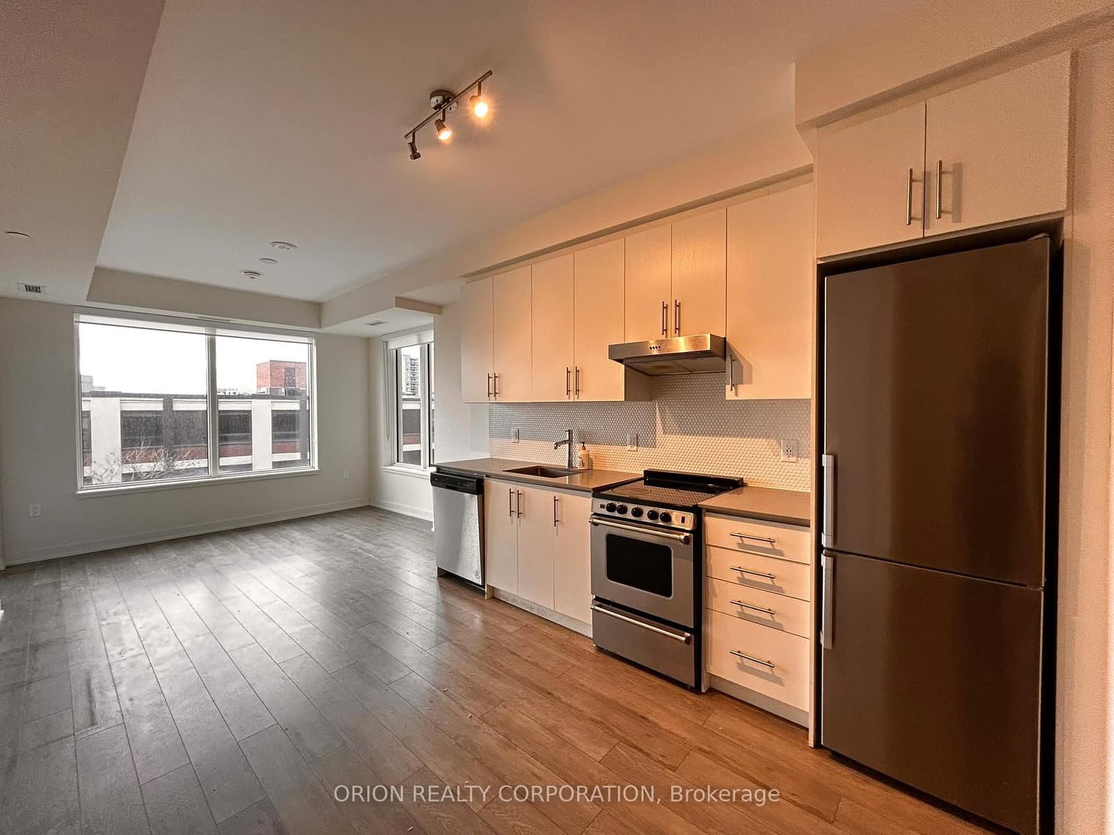 212 King William Street, Unit 620 - Image 2